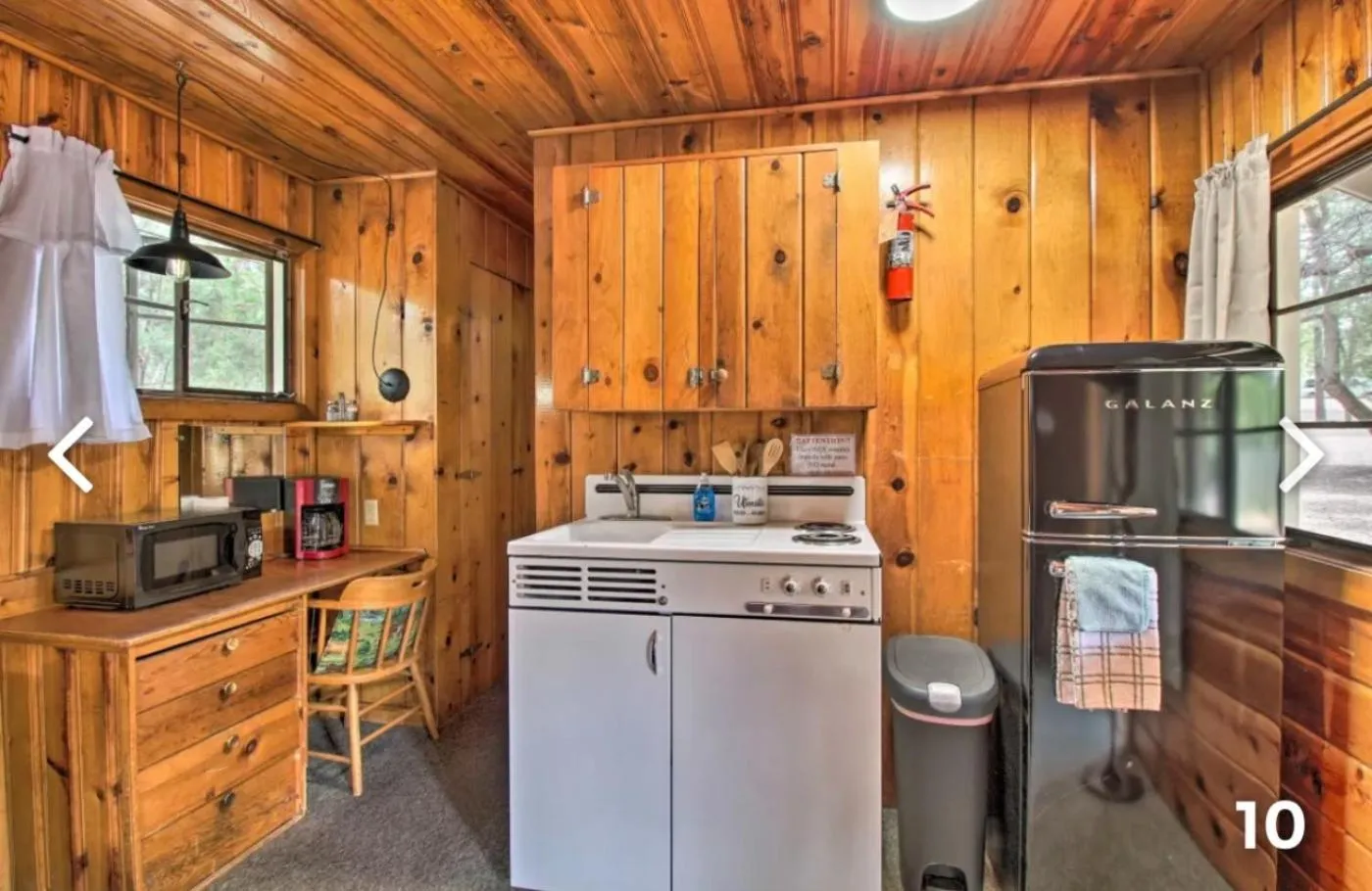 Coffee/tea facilities in Hidden Rest Cabins and Resort