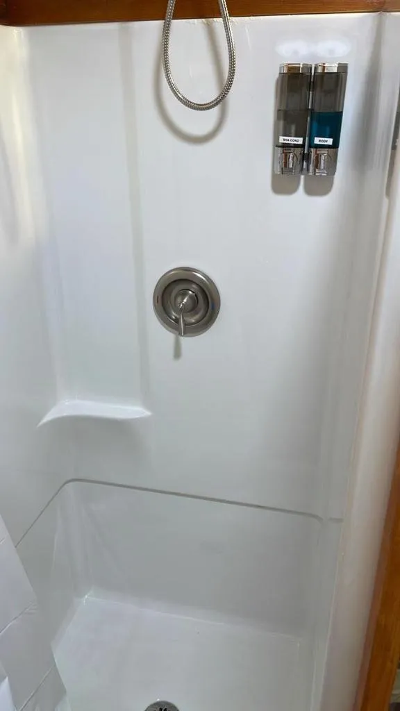 Shower in Hidden Rest Cabins and Resort