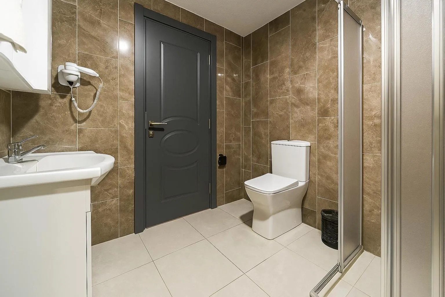 Shower in Monezza Avcılar