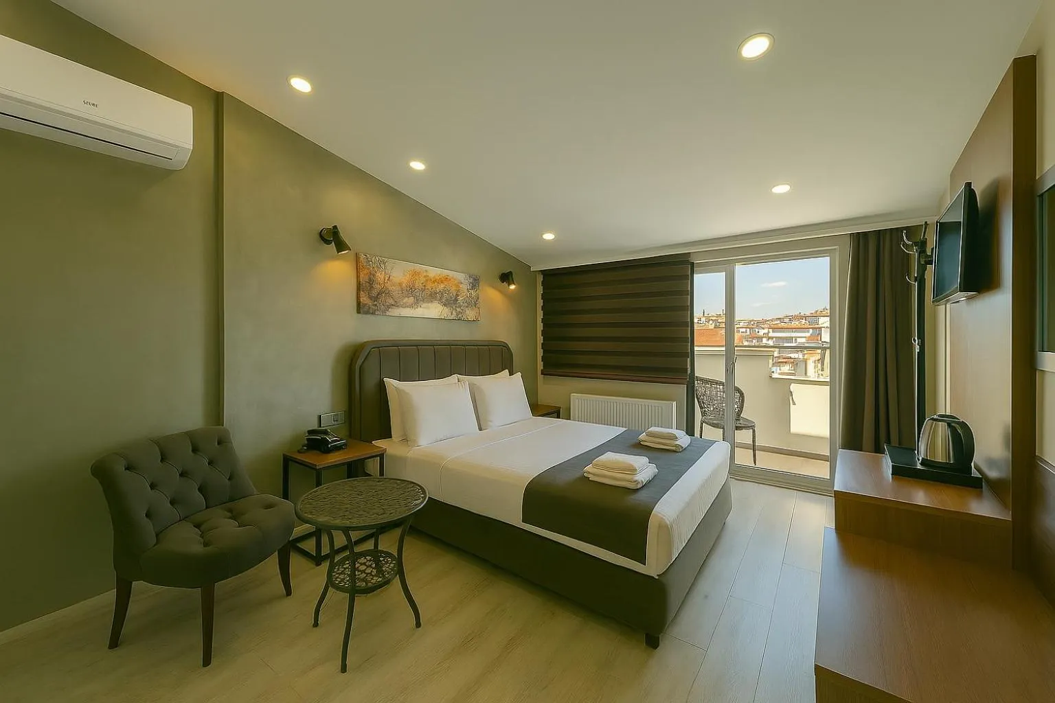 Bed in Monezza Avcılar