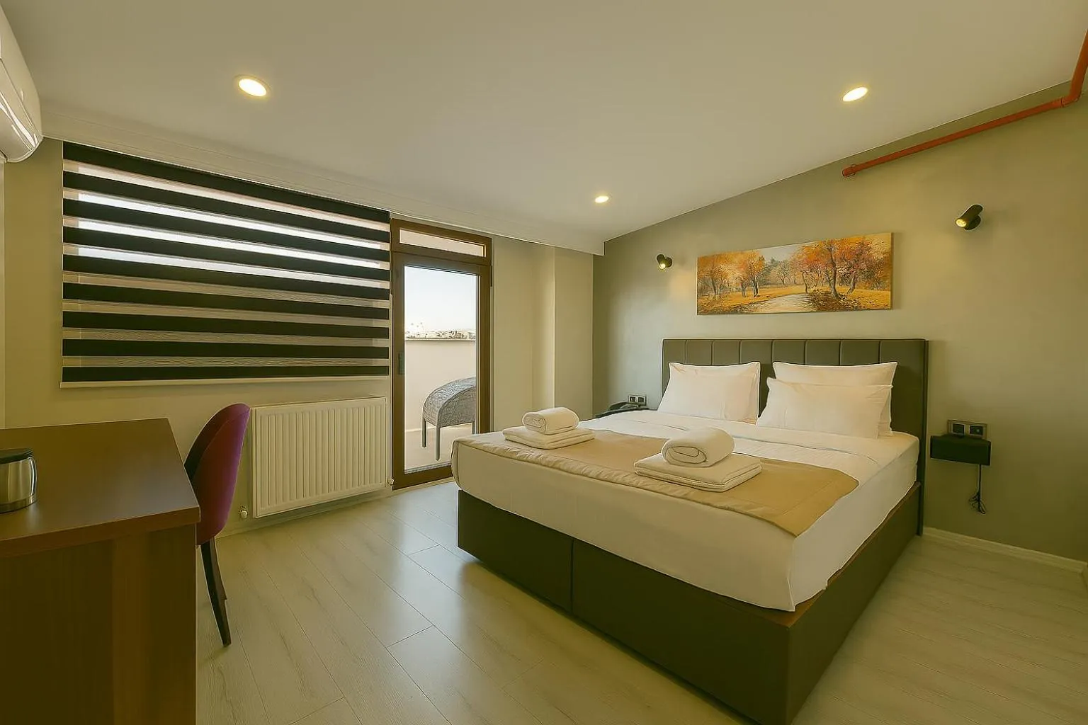 Bed in Monezza Avcılar