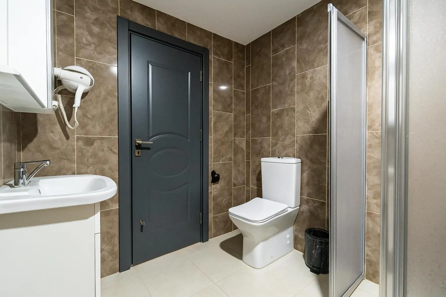 Shower in Monezza Avcılar