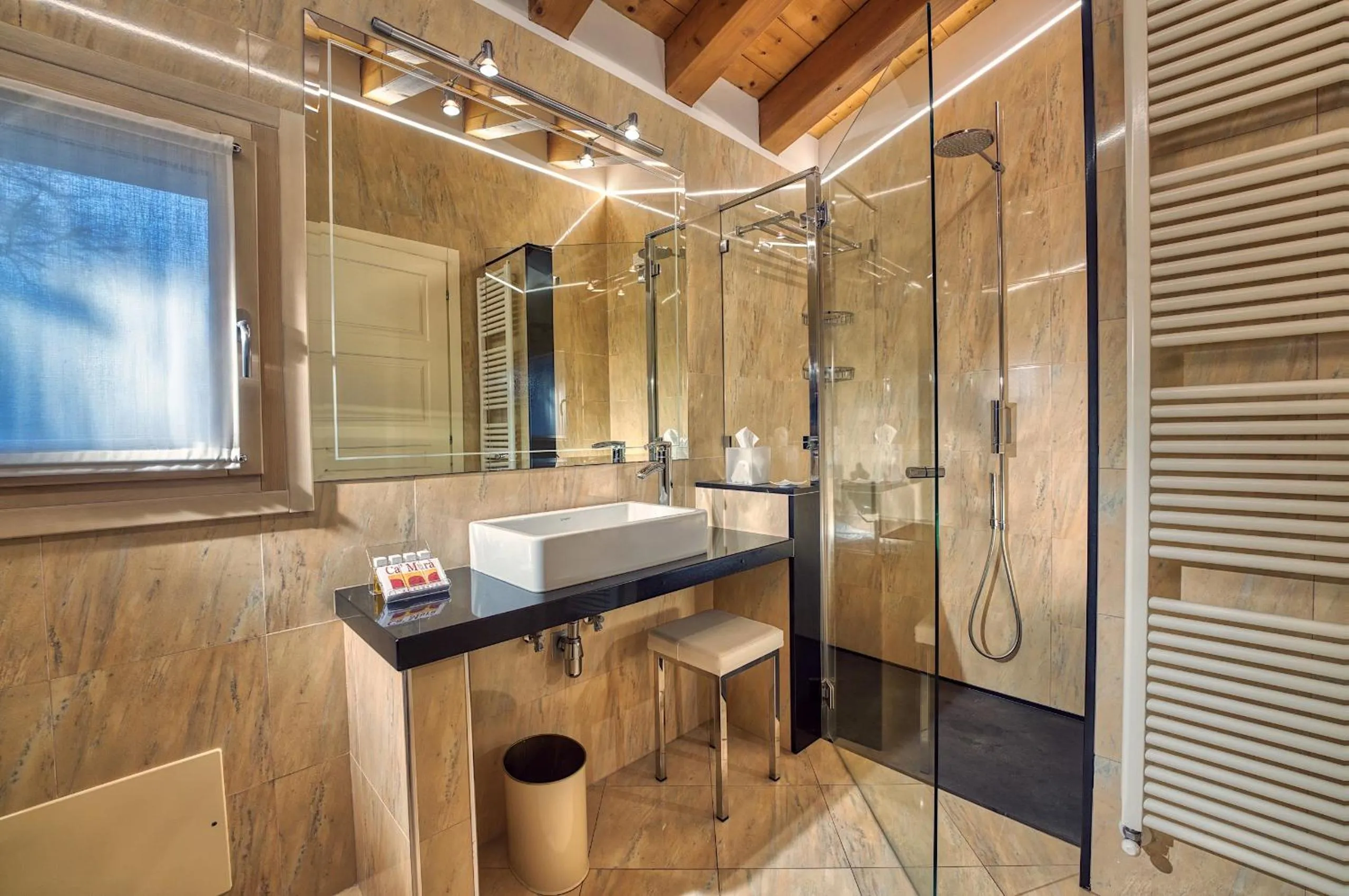 Shower in Ca' Murà Natura e Resort