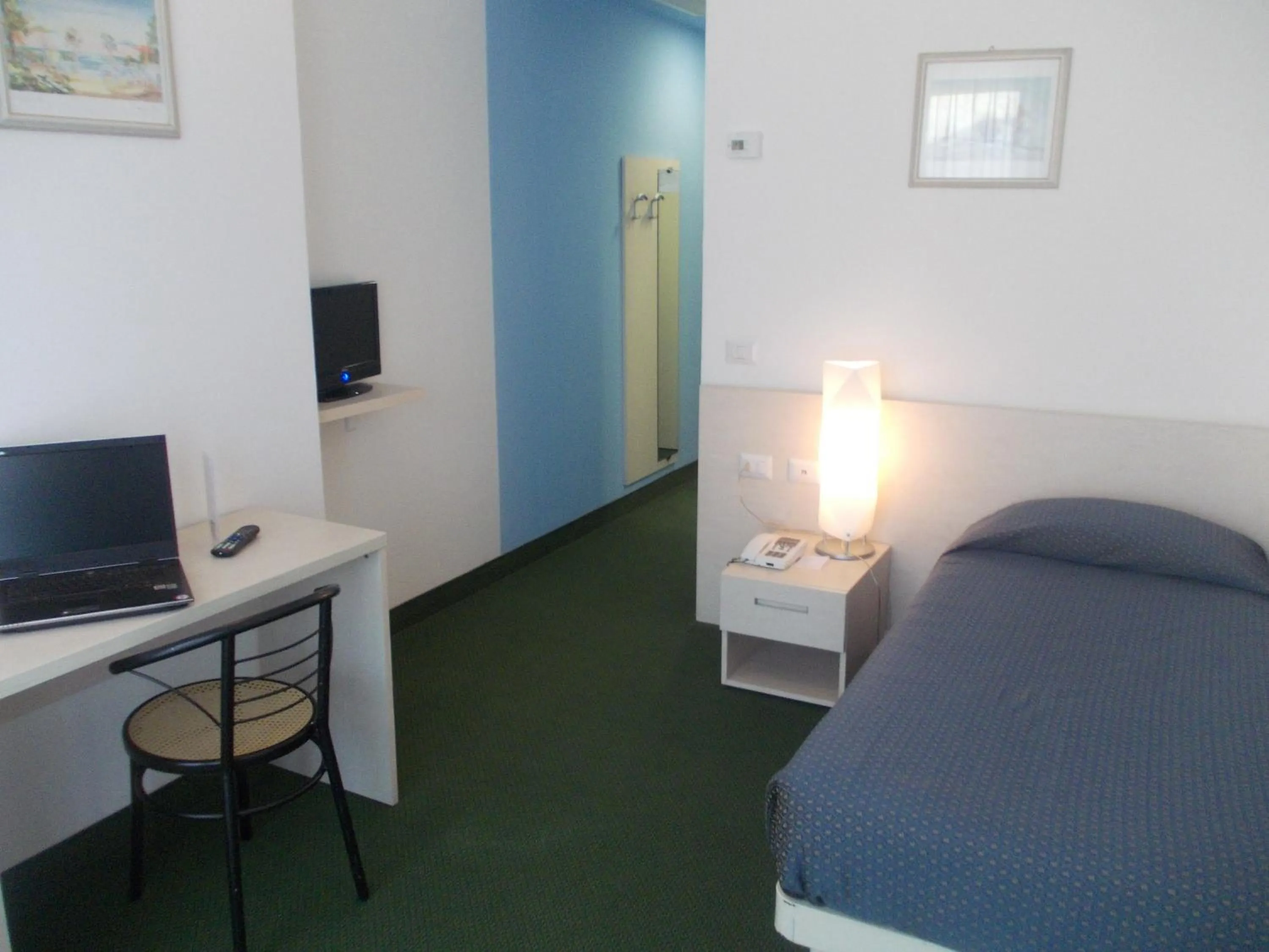 Decorative detail, Bed in Croce Bianca