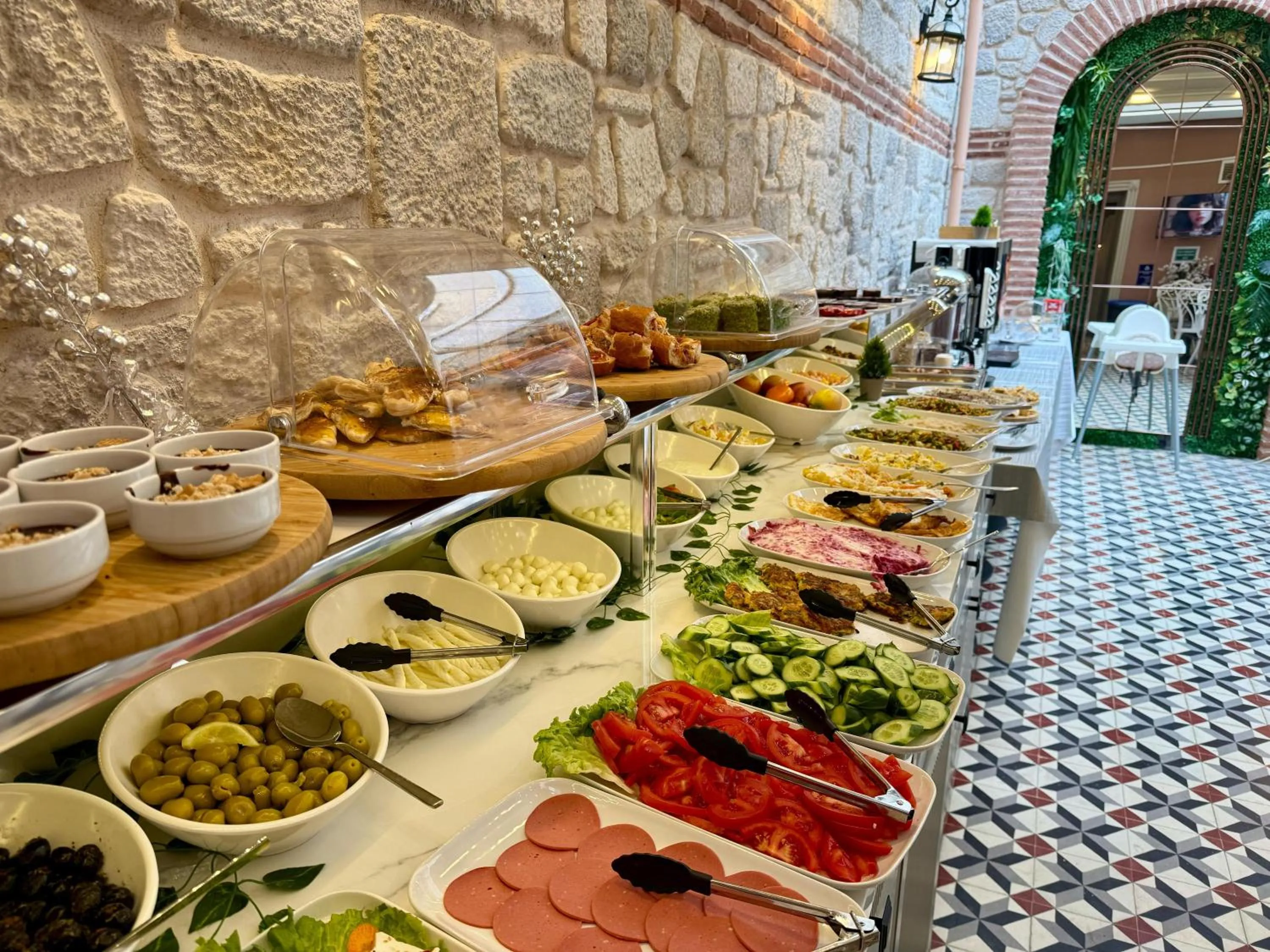 Garden in Saratoga Hotel Sultanahmet