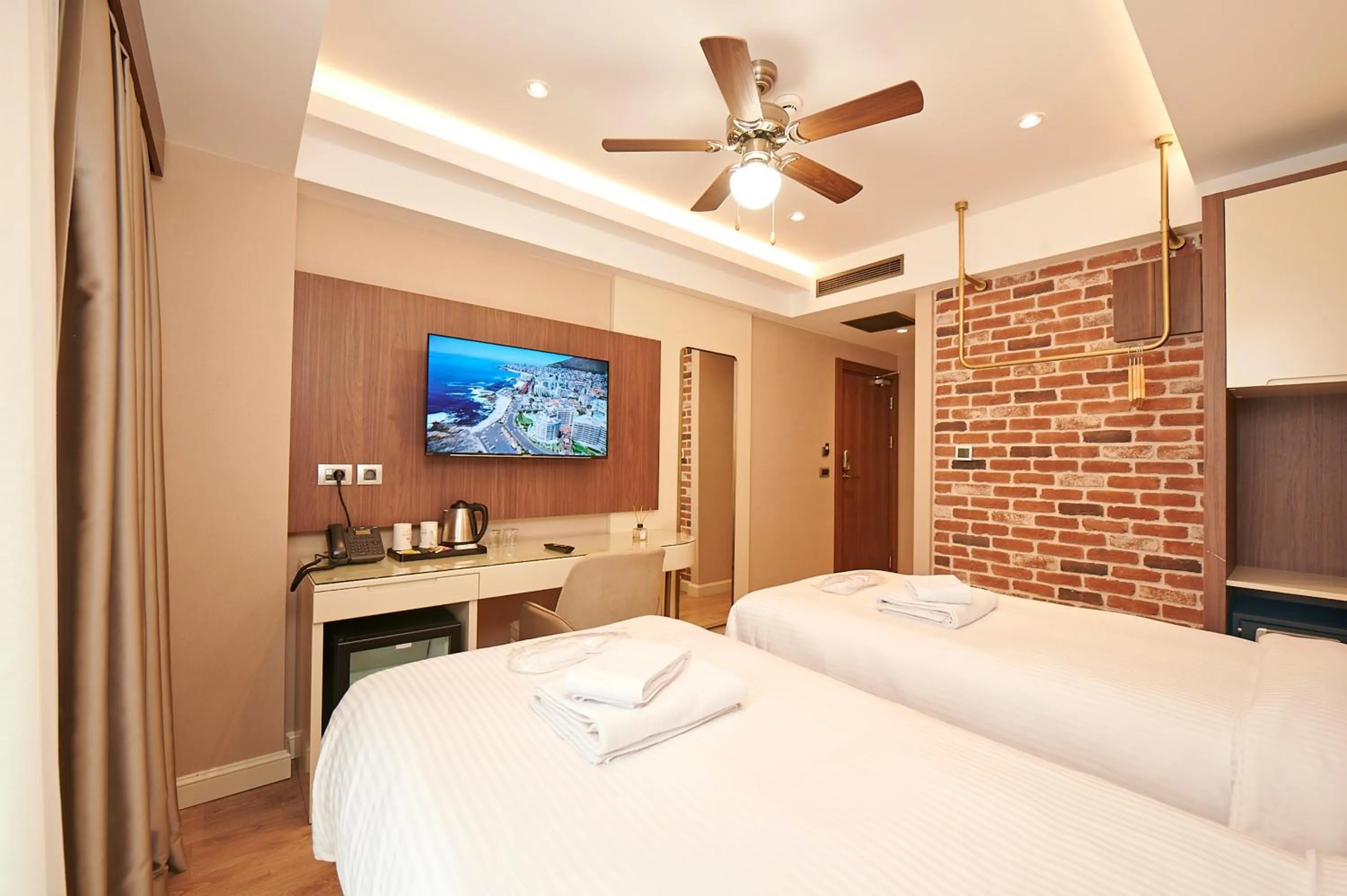 Bed in Saratoga Hotel Sultanahmet