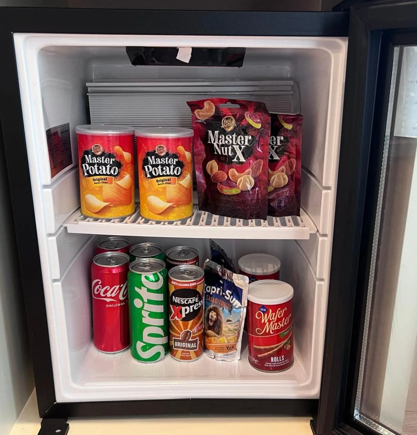 Coffee/tea facilities in Saratoga Hotel Sultanahmet