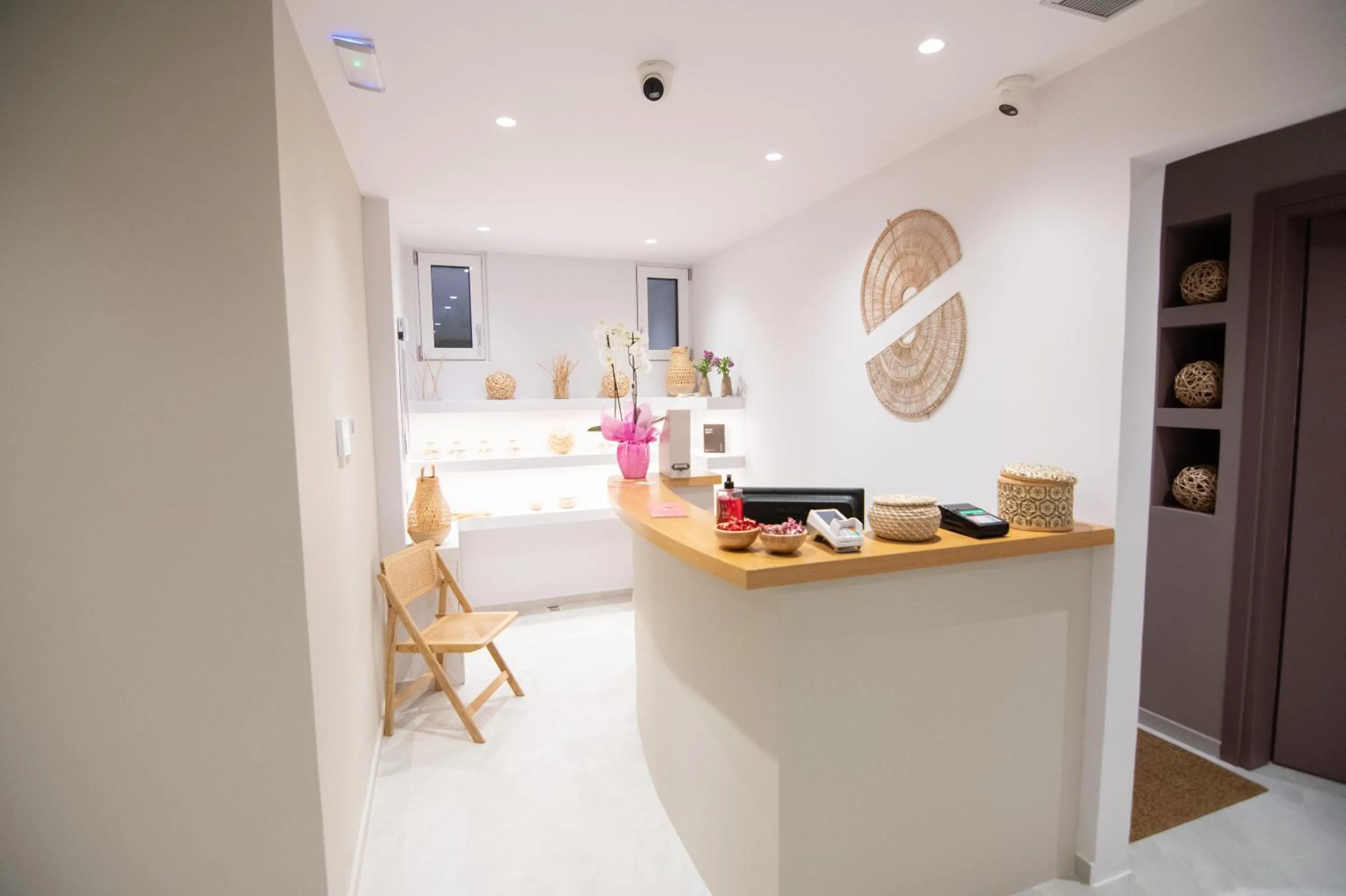 Dimani Suites & Residences