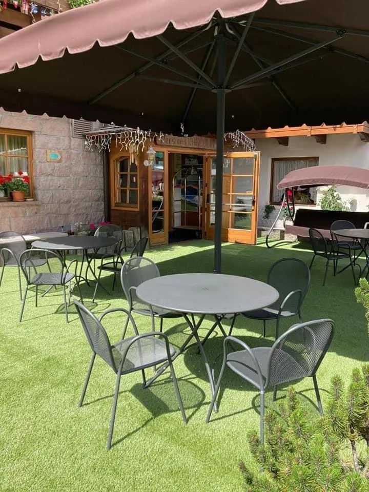 Garden in Romantic Charming Hotel Rancolin