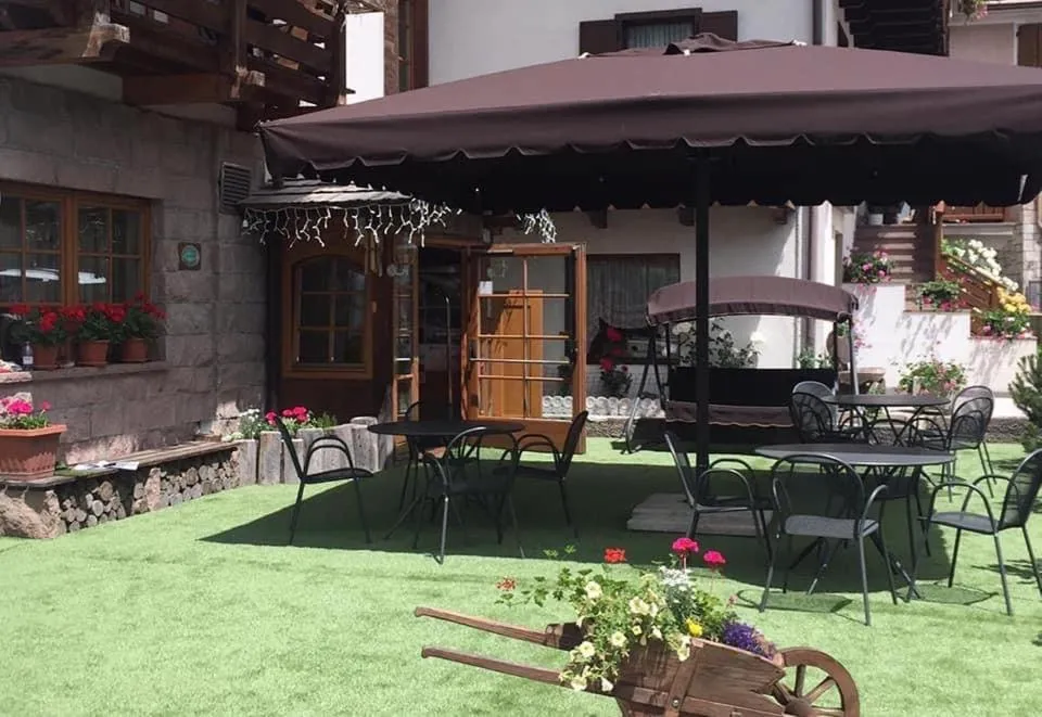 Garden in Romantic Charming Hotel Rancolin