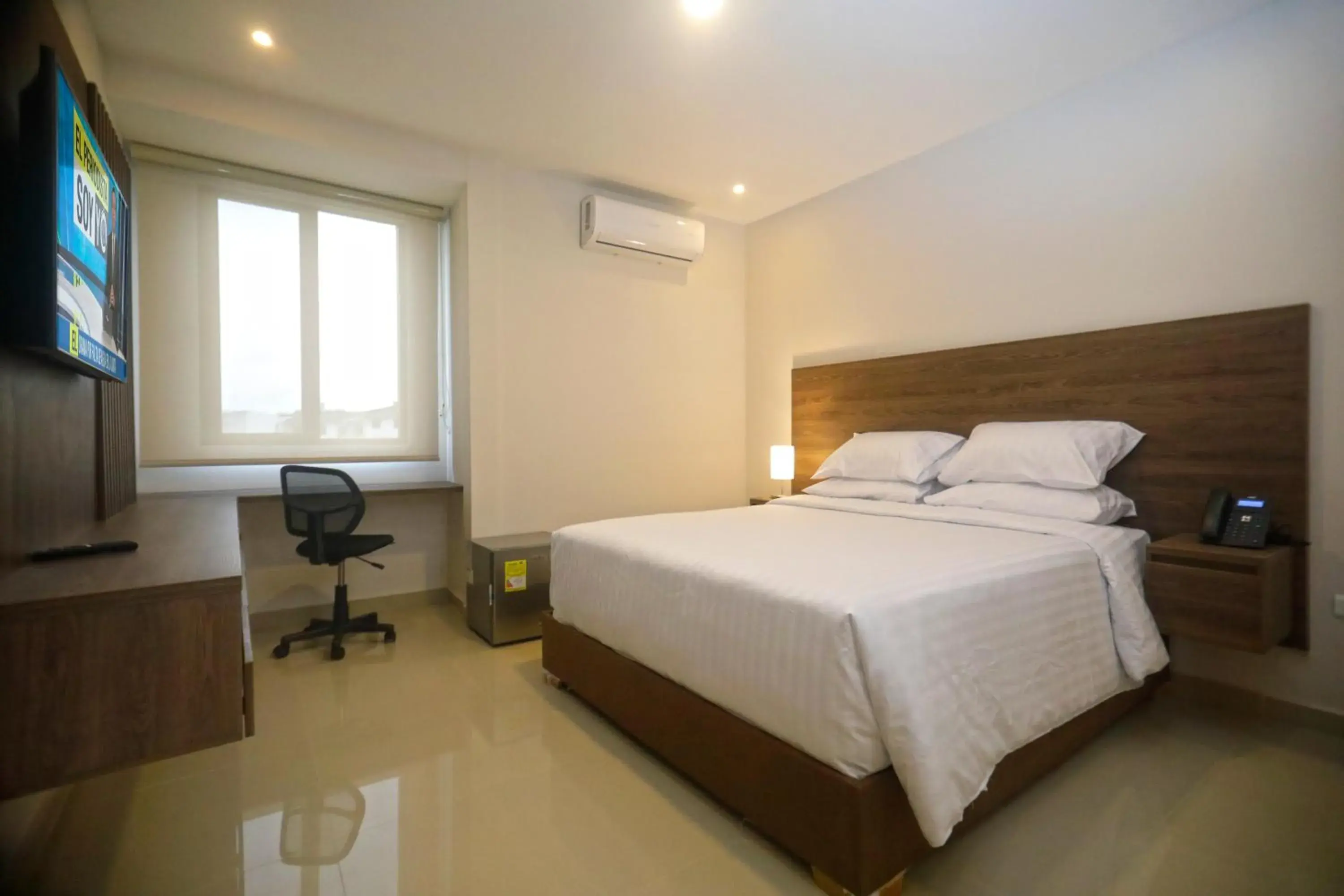 Double Room with Private Bathroom in Edificio Casa Tabor Double Room with Private Bathroom in Edificio Casa Tabor
