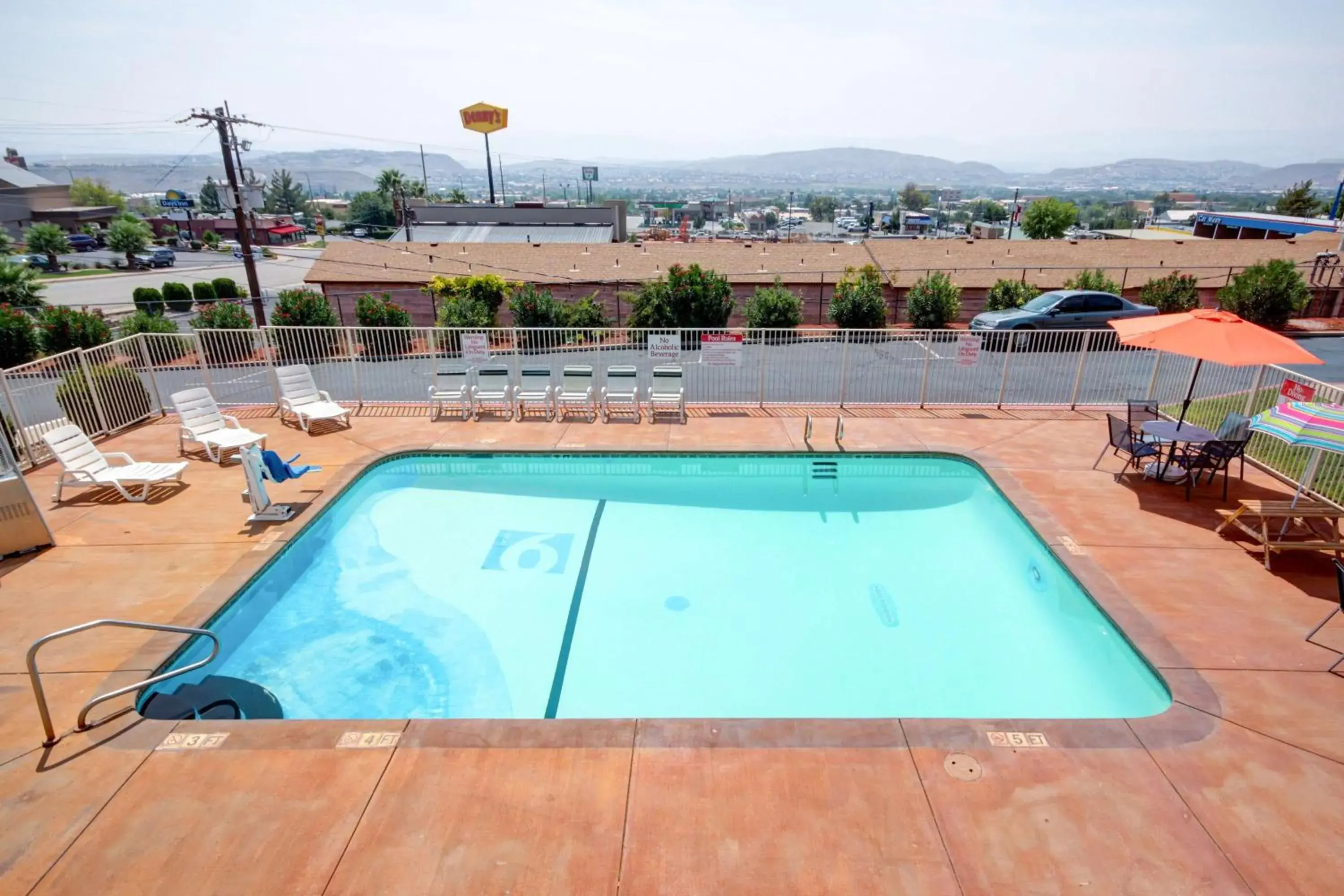 Pool view in Motel 6 Saint George, UT Pool view in Motel 6 Saint George, UT
