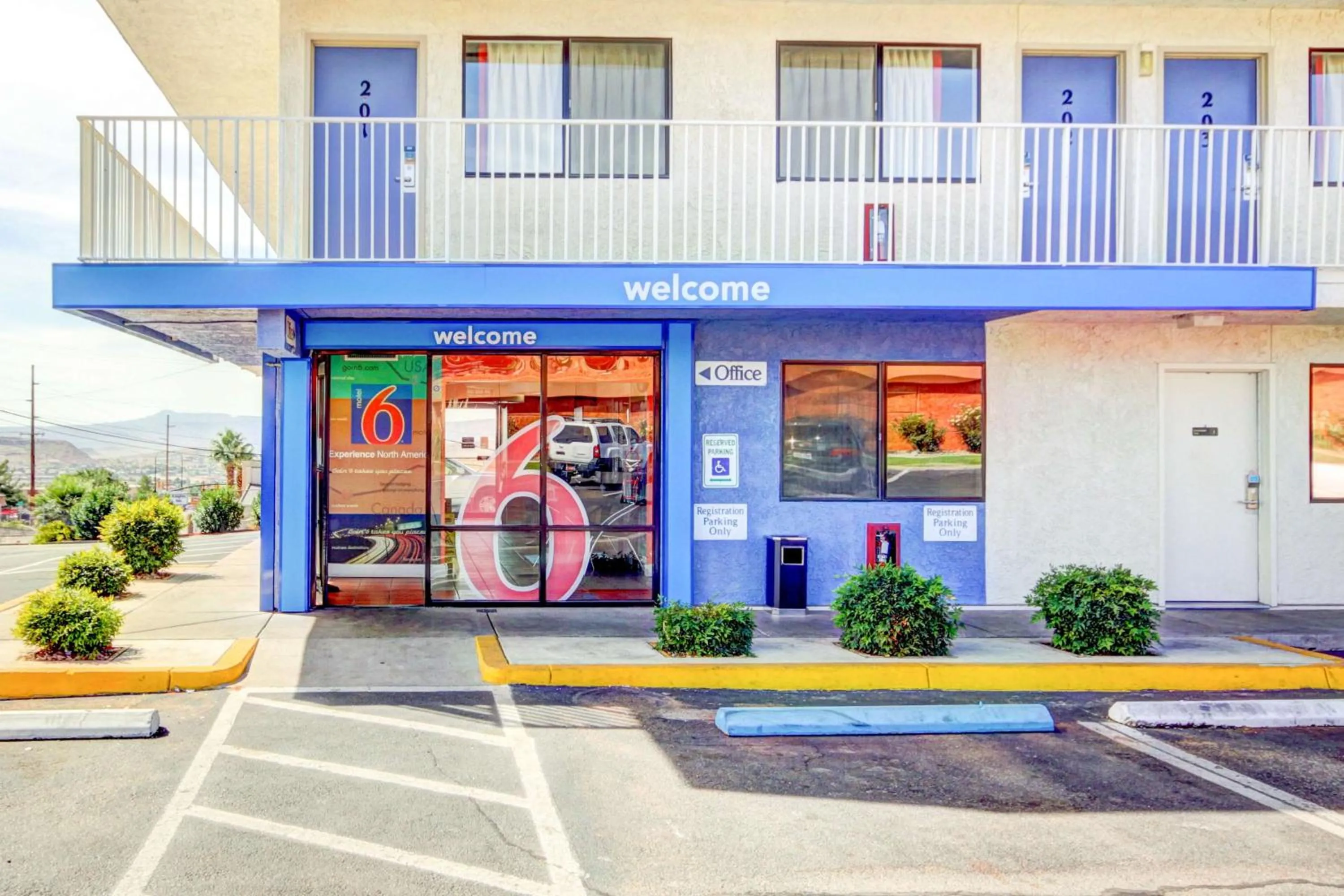 Property building in Motel 6 Saint George, UT