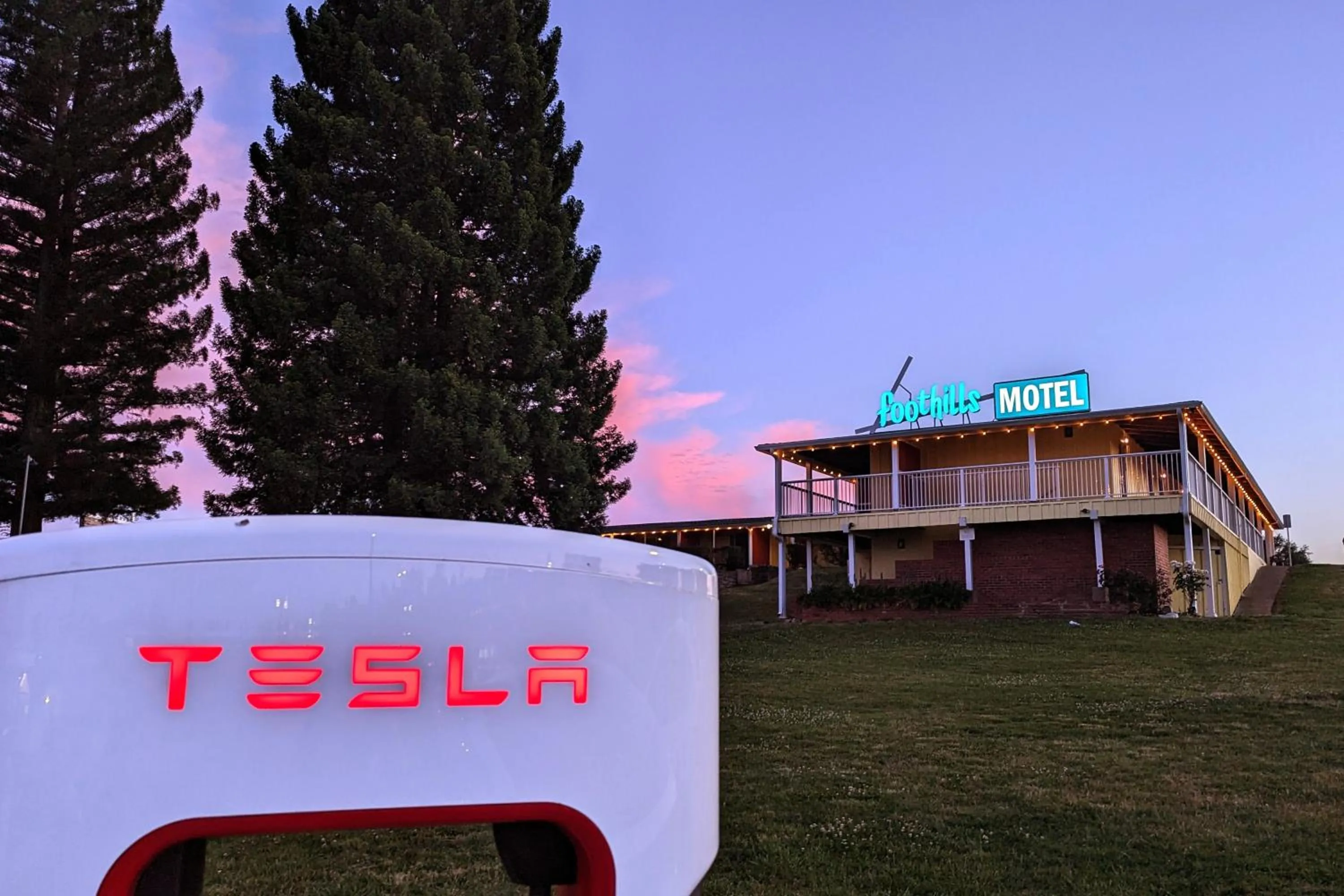 Area and facilities in Foothills Motel