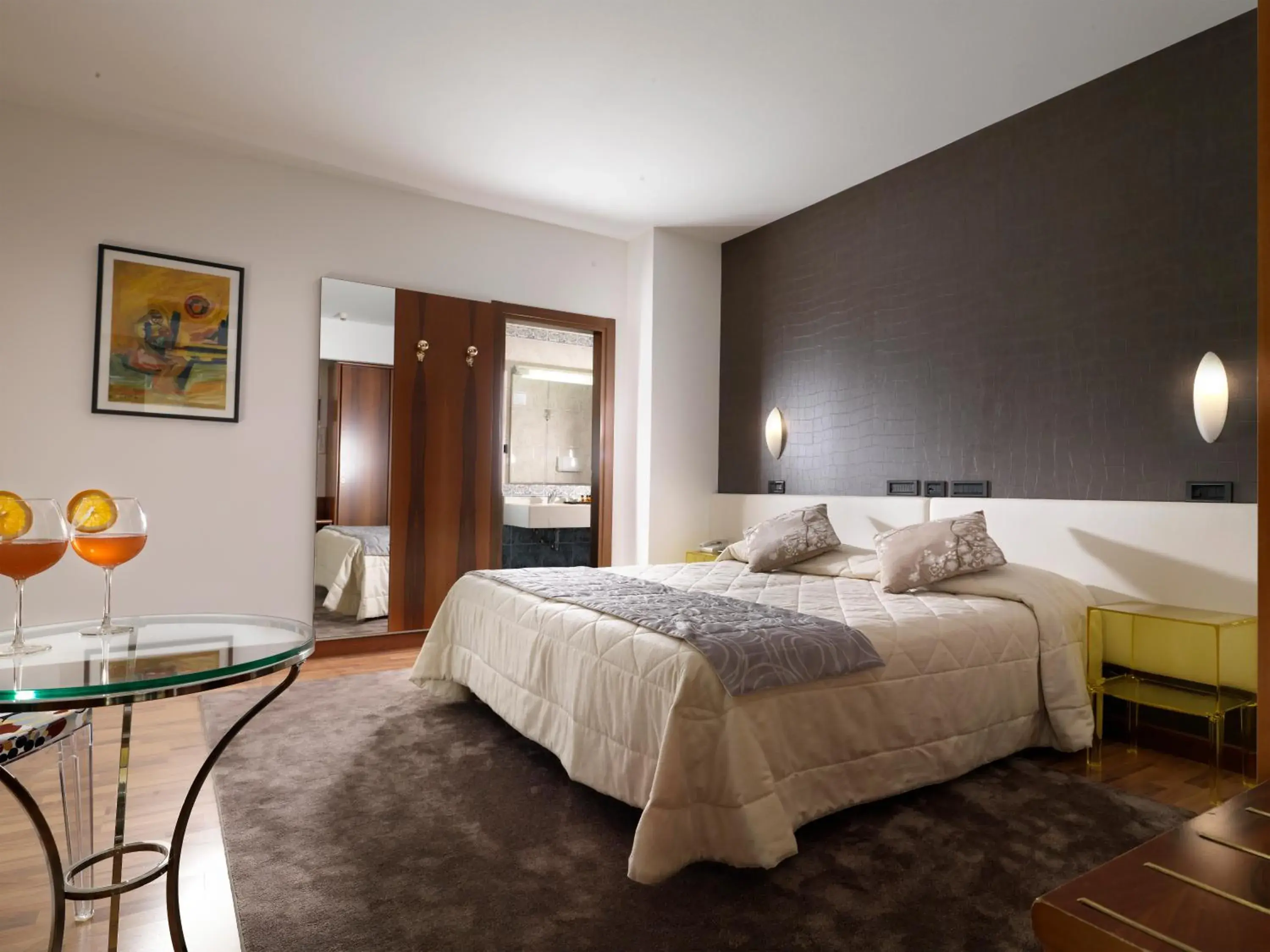 Photo of the whole room, Bed in Hotel Al Pino Verde Photo of the whole room, Bed in Hotel Al Pino Verde