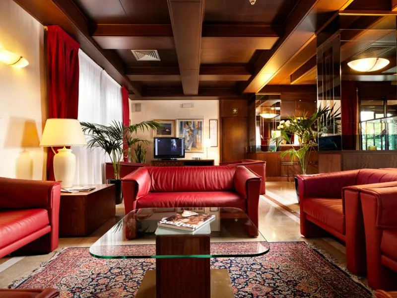 Lobby or reception in Hotel Al Pino Verde