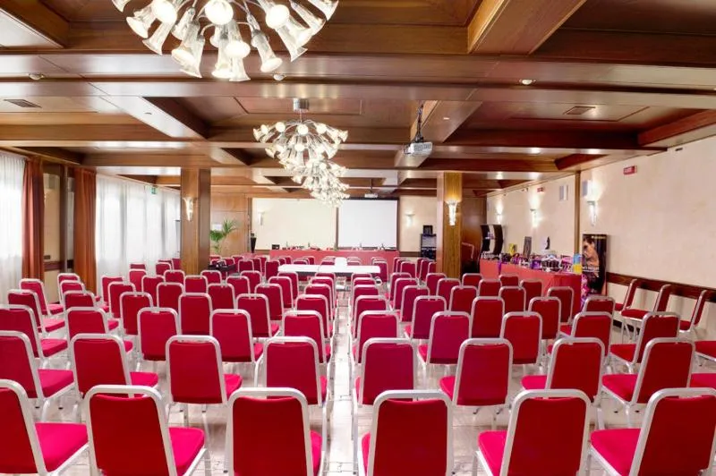 Business facilities in Hotel Al Pino Verde