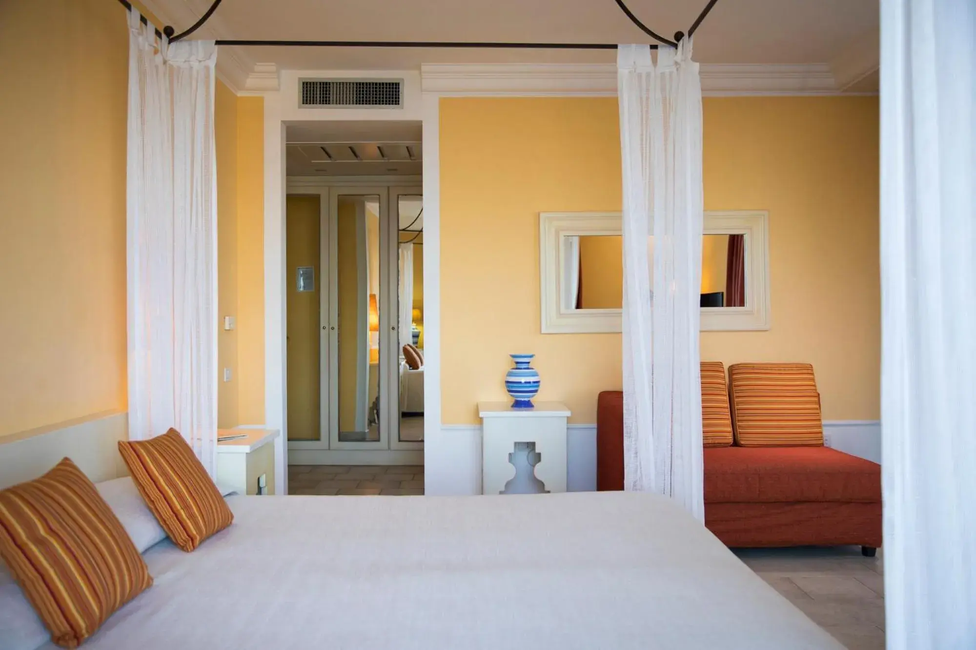 Bed in Lu' Hotel Riviera - Carloforte Bed in Lu' Hotel Riviera - Carloforte