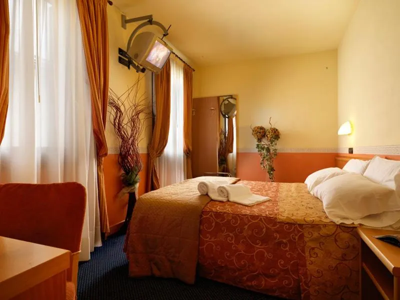 Photo of the whole room, Bed in Hotel & Residence Roma