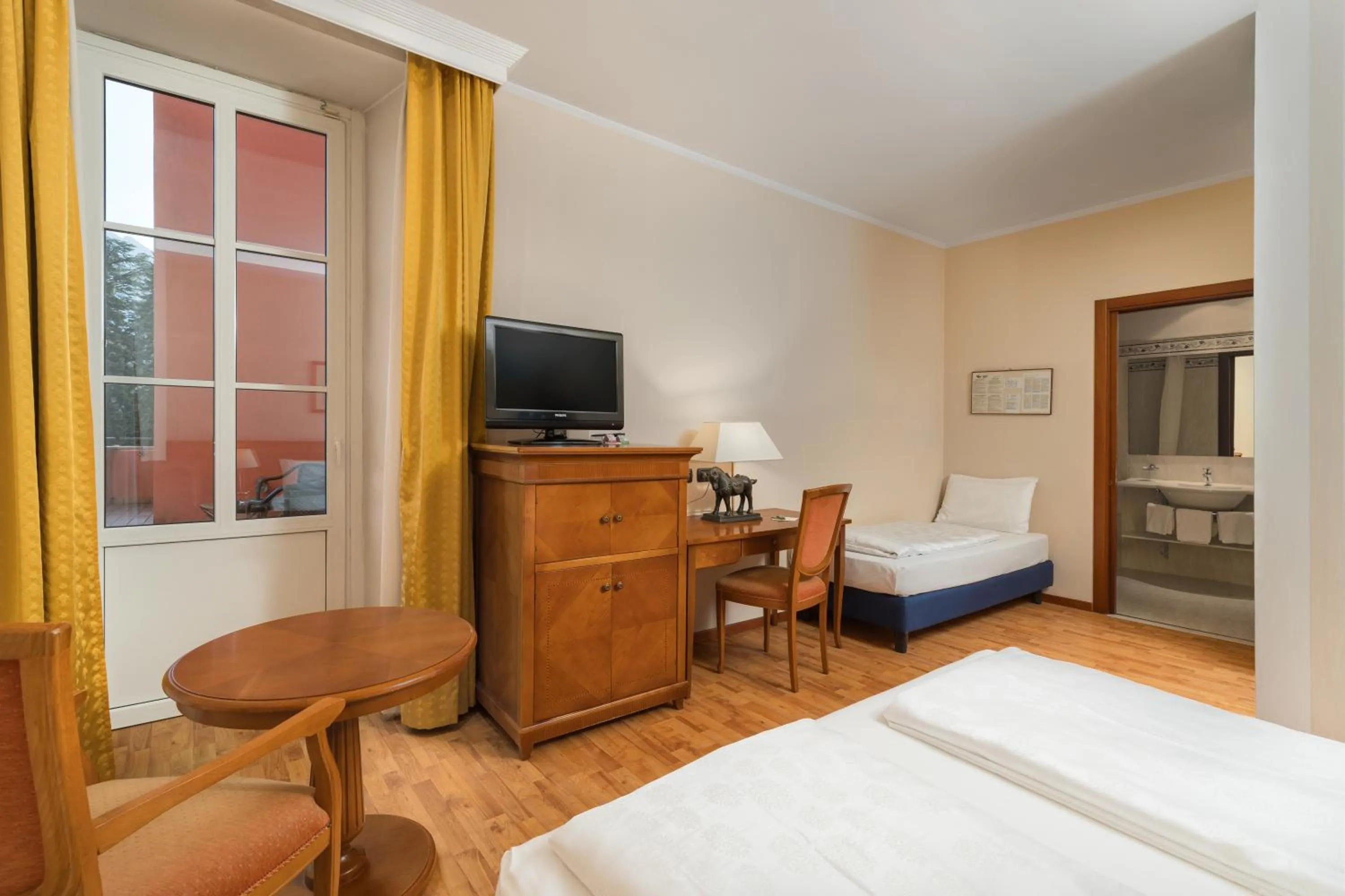 Bed in Hotel Eden