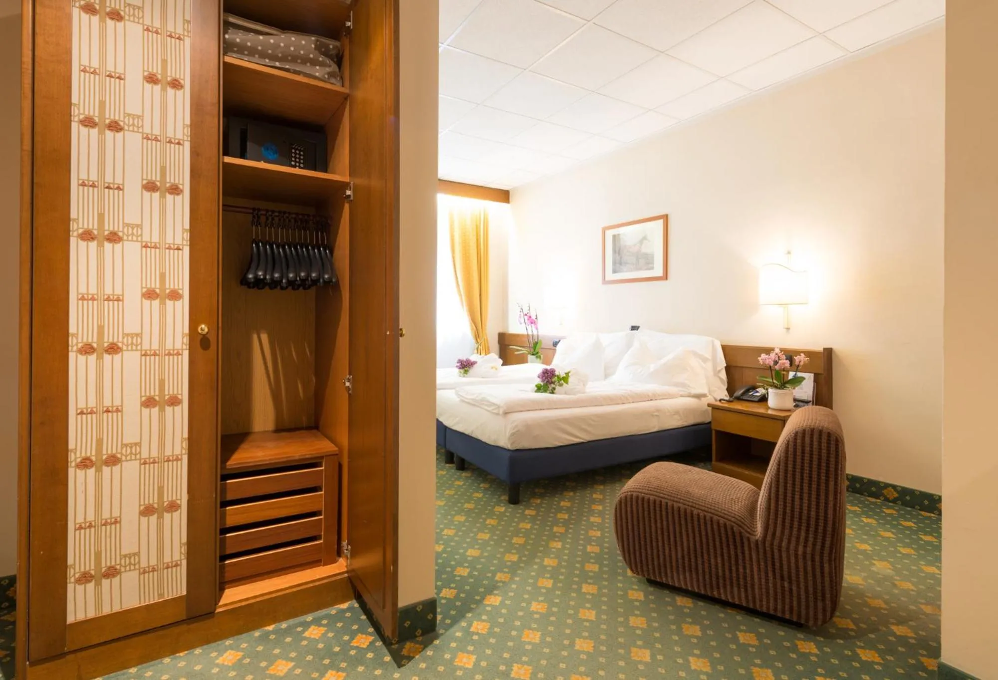 Bed in Hotel Eden