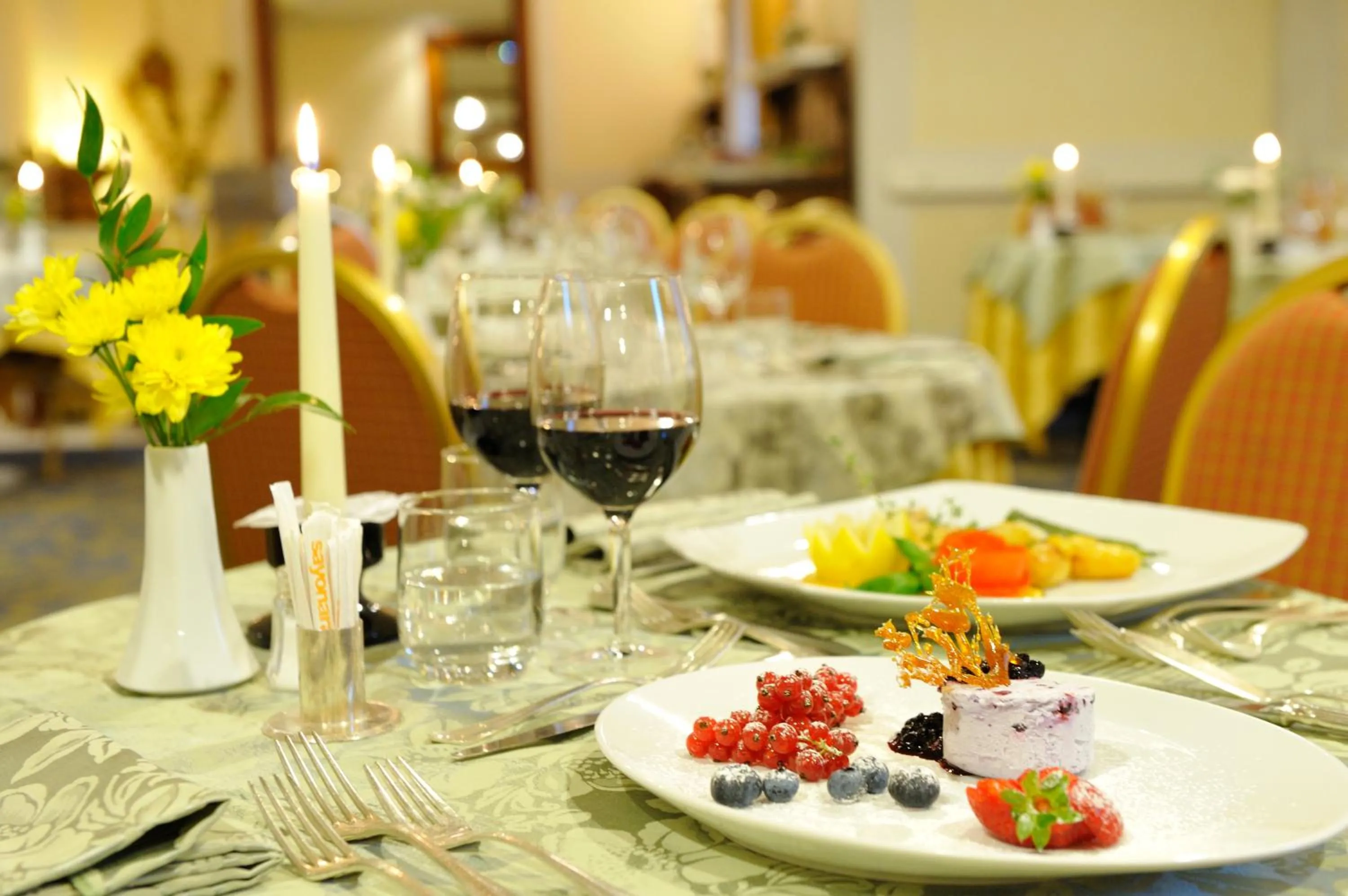 Food in Hotel Eden