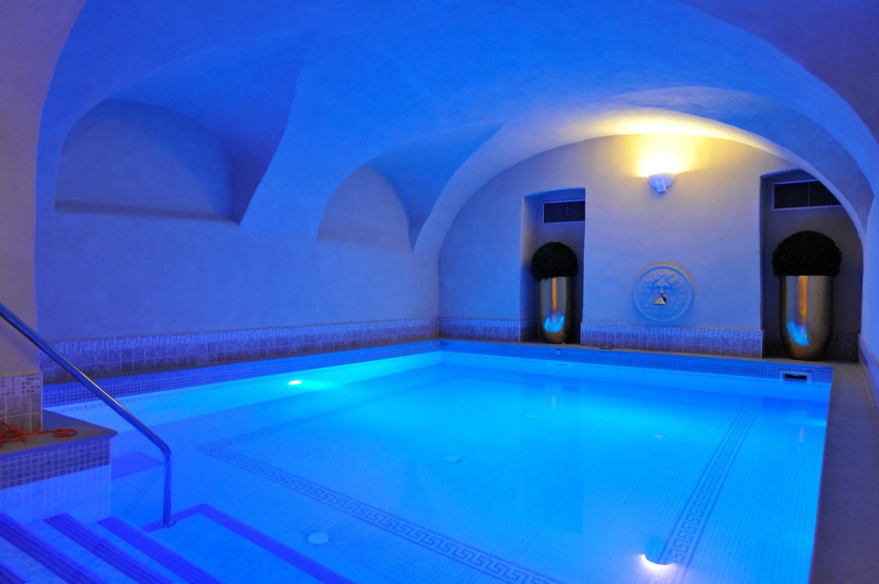 Swimming pool in Hotel Eden