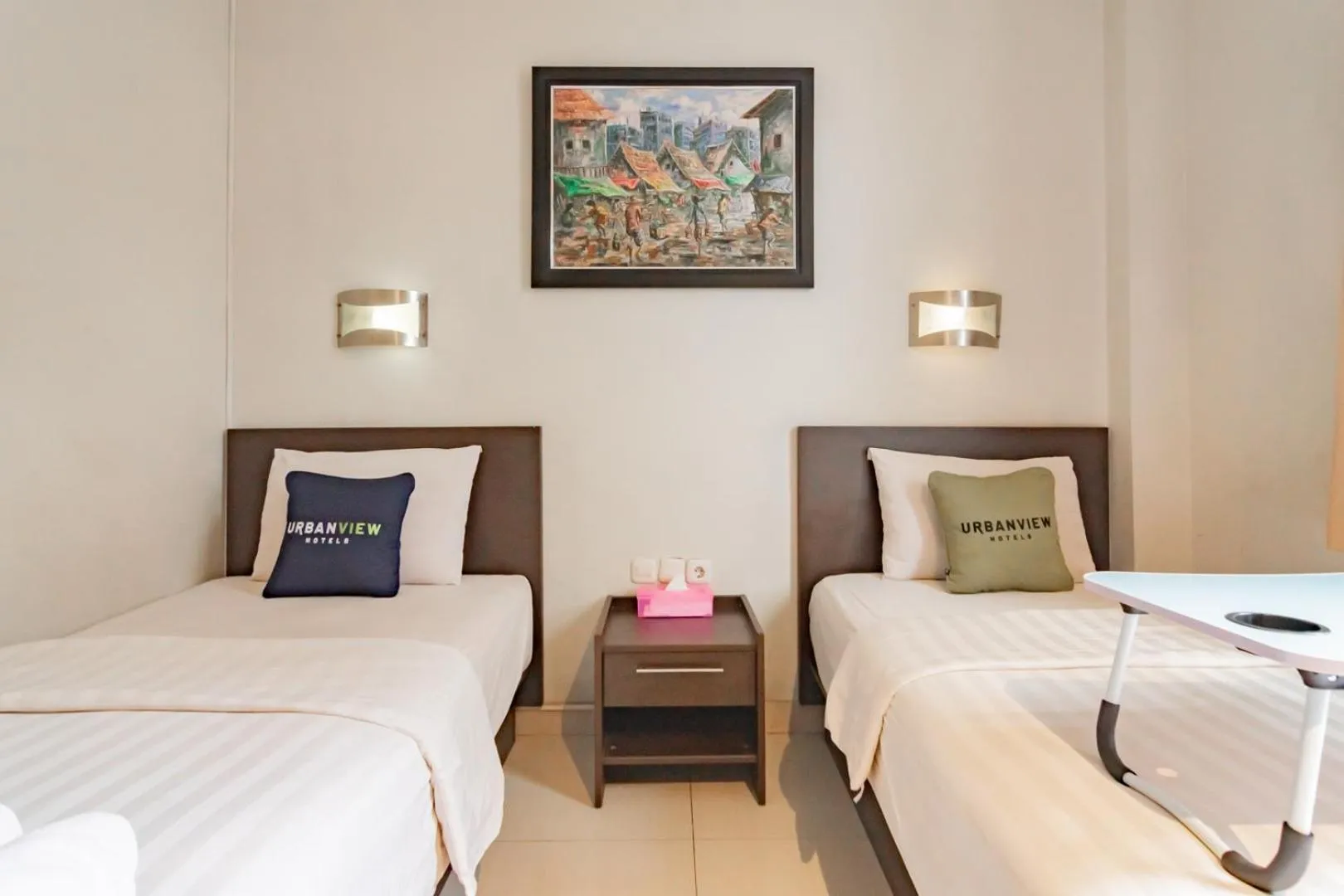 Photo of the whole room, Bed in Urbanview Hotel Grand Malabar Bandung