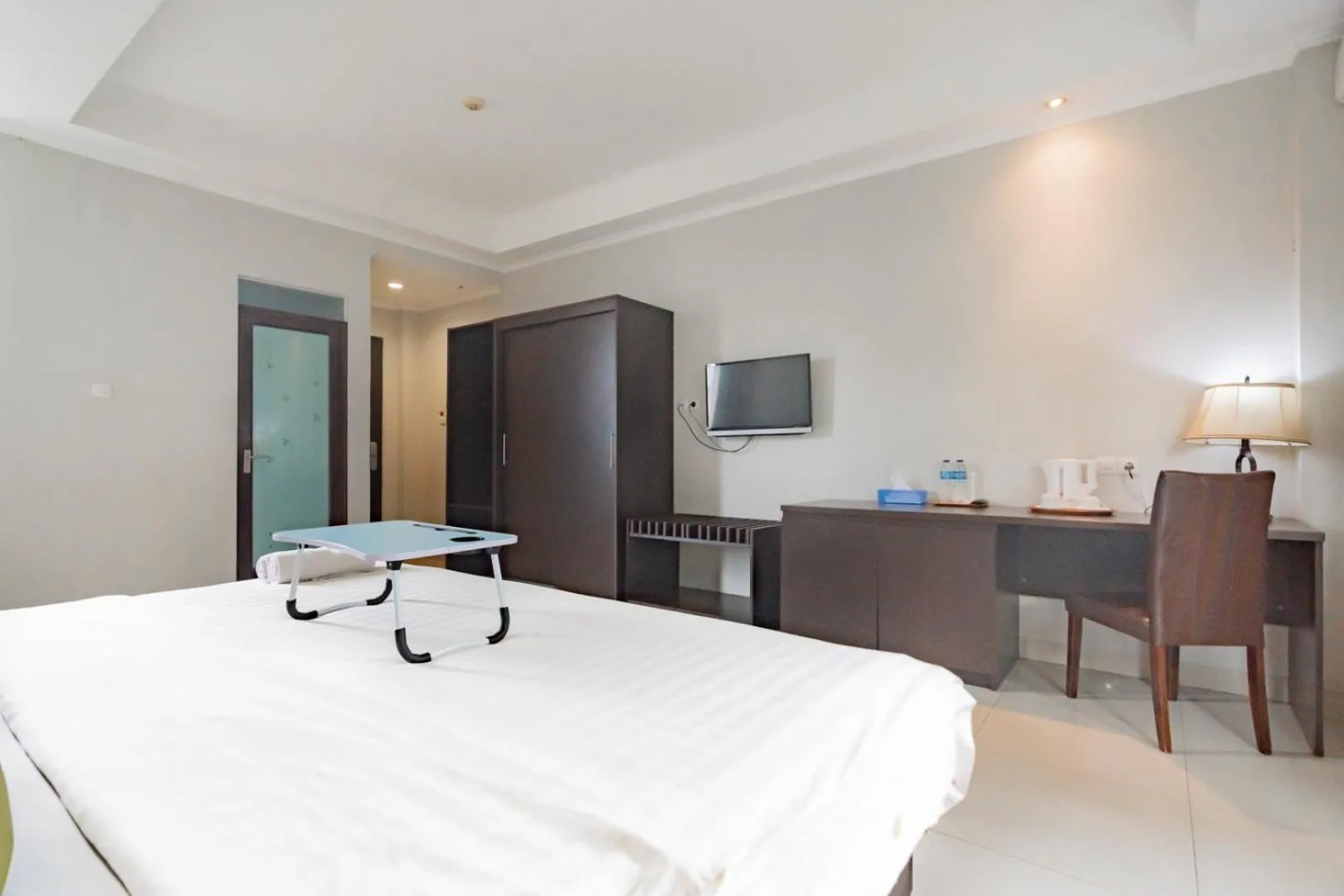Bedroom, Bed in Urbanview Hotel Grand Malabar Bandung
