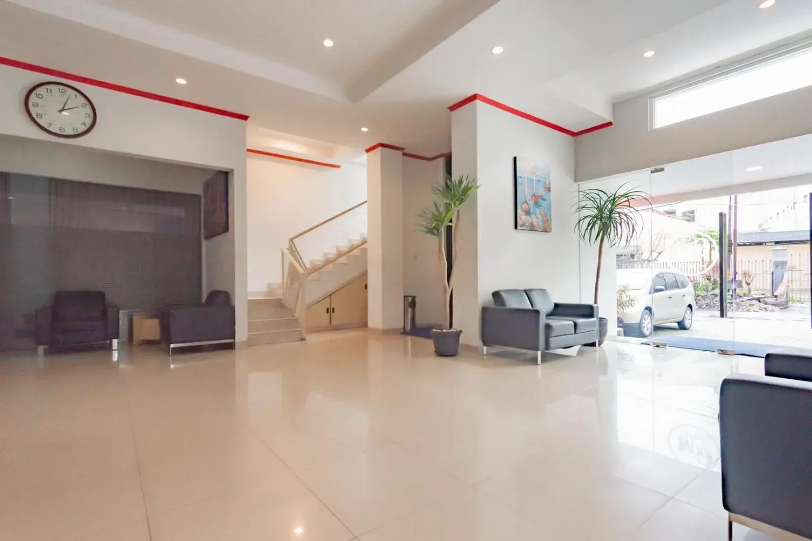 Lobby or reception in Urbanview Hotel Grand Malabar Bandung Lobby or reception in Urbanview Hotel Grand Malabar Bandung