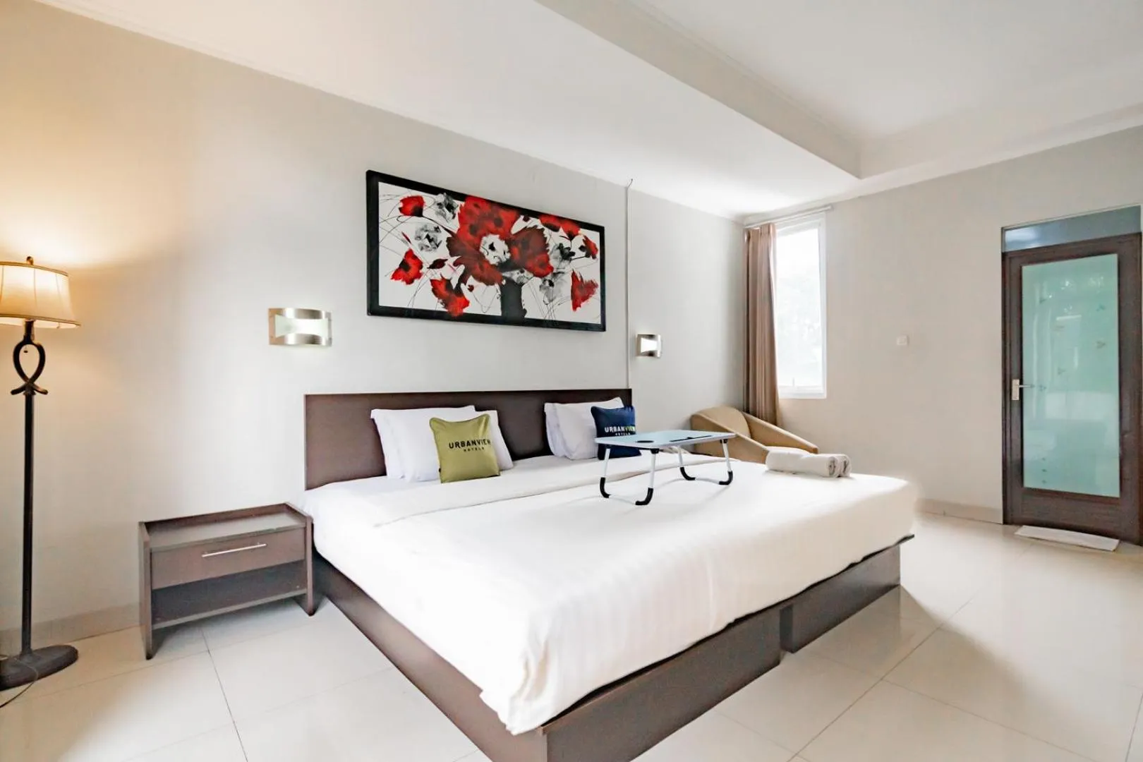 Photo of the whole room, Bed in Urbanview Hotel Grand Malabar Bandung