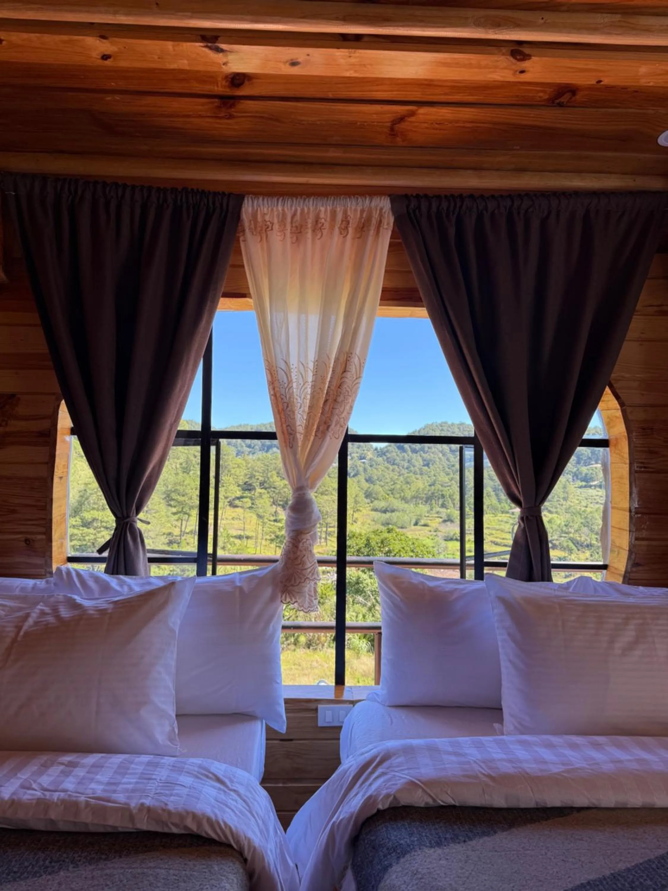 Bed in The Shire of Sagada