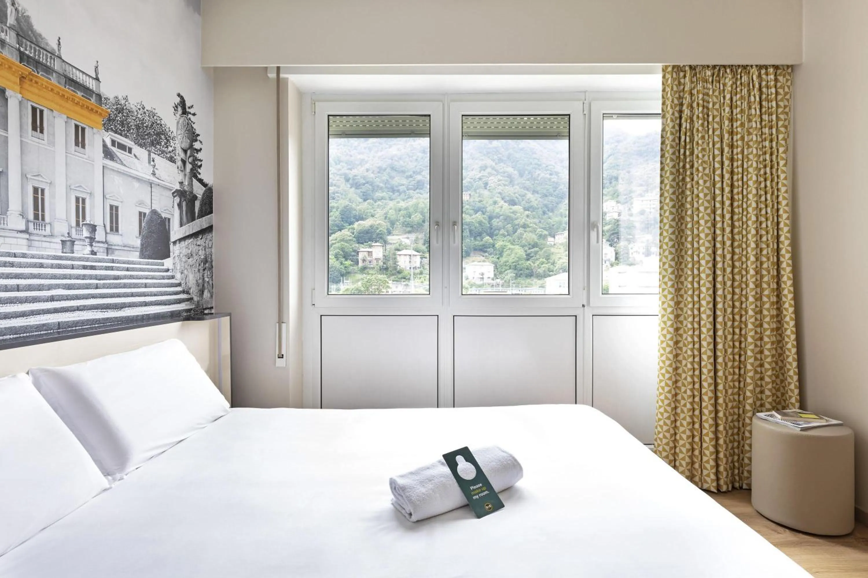 Photo of the whole room, Bed in B&B Hotel Como City Center