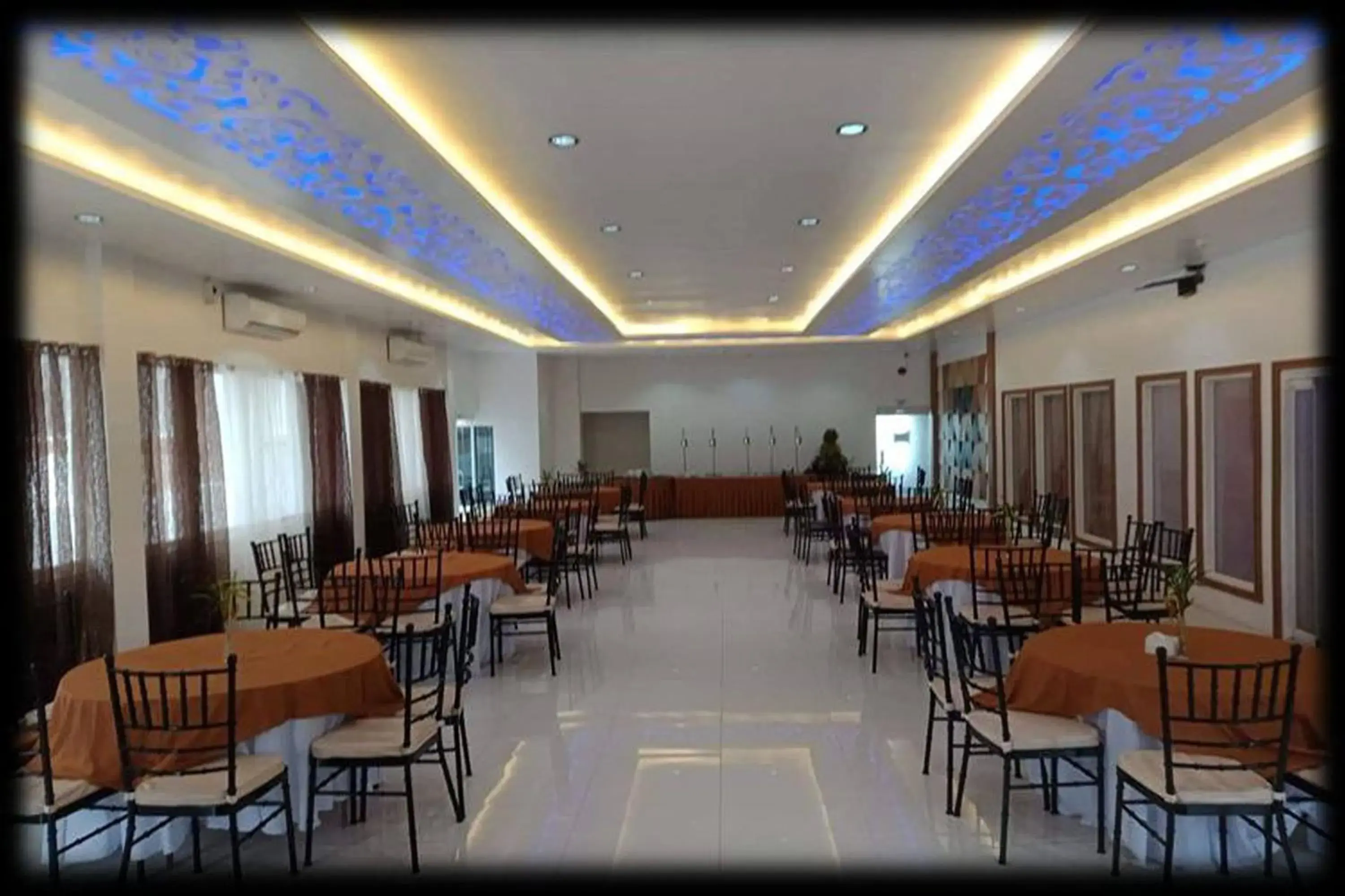 Restaurant/places to eat in Bergamo Hotel Lingayen Restaurant/places to eat in Bergamo Hotel Lingayen