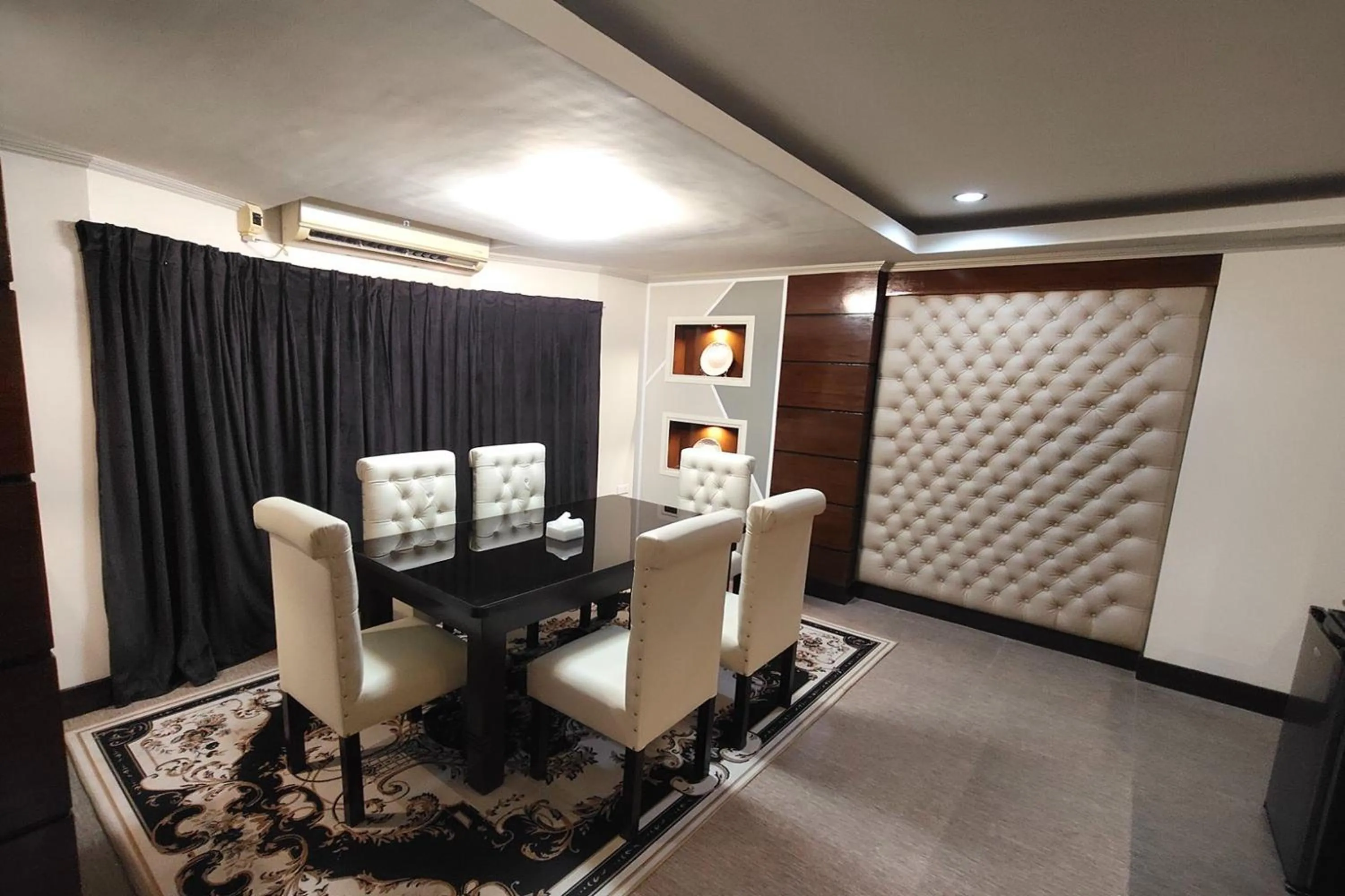 Dining area in Bergamo Hotel Lingayen