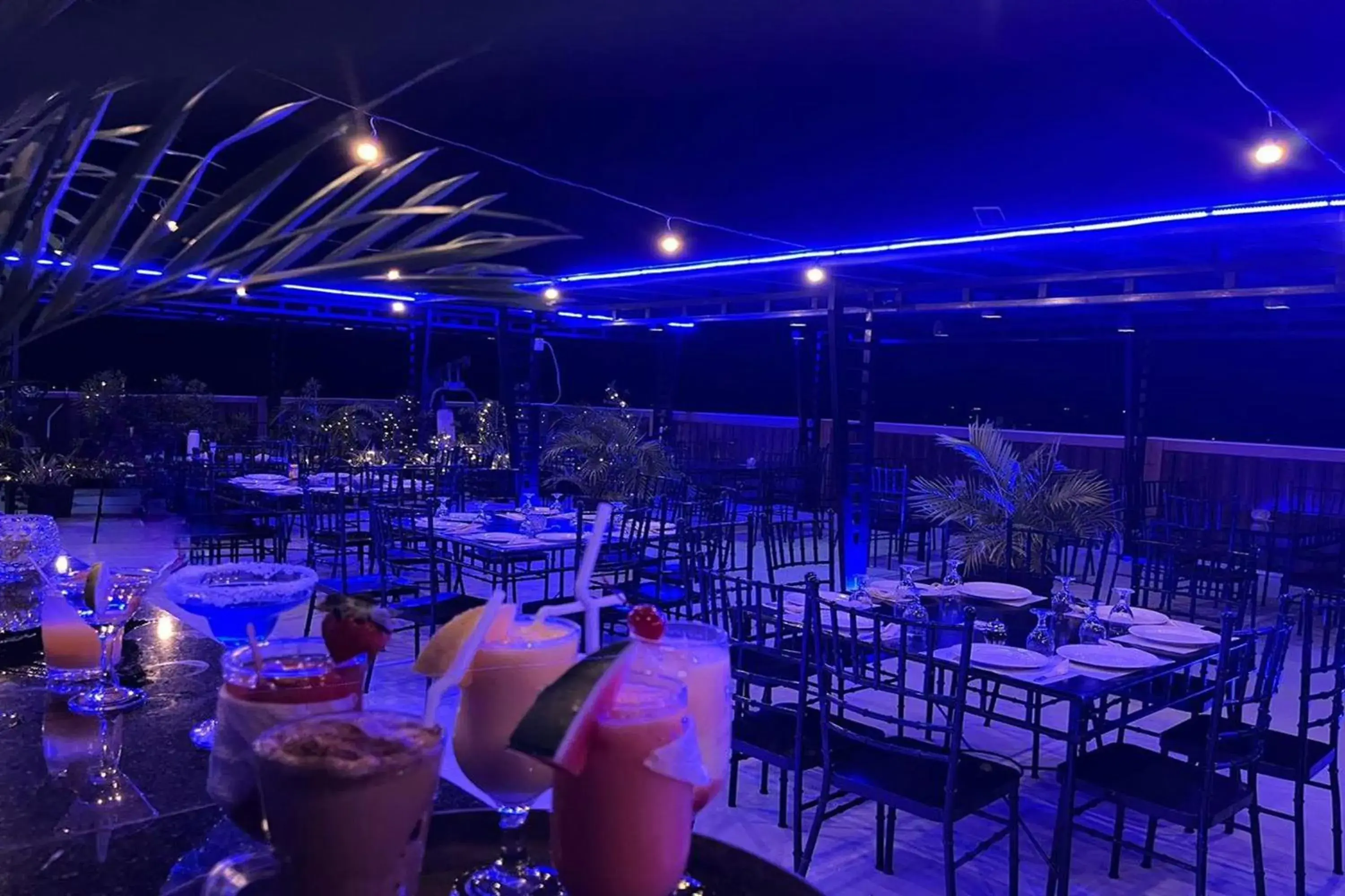 Lounge or bar in Bergamo Hotel Lingayen Lounge or bar in Bergamo Hotel Lingayen