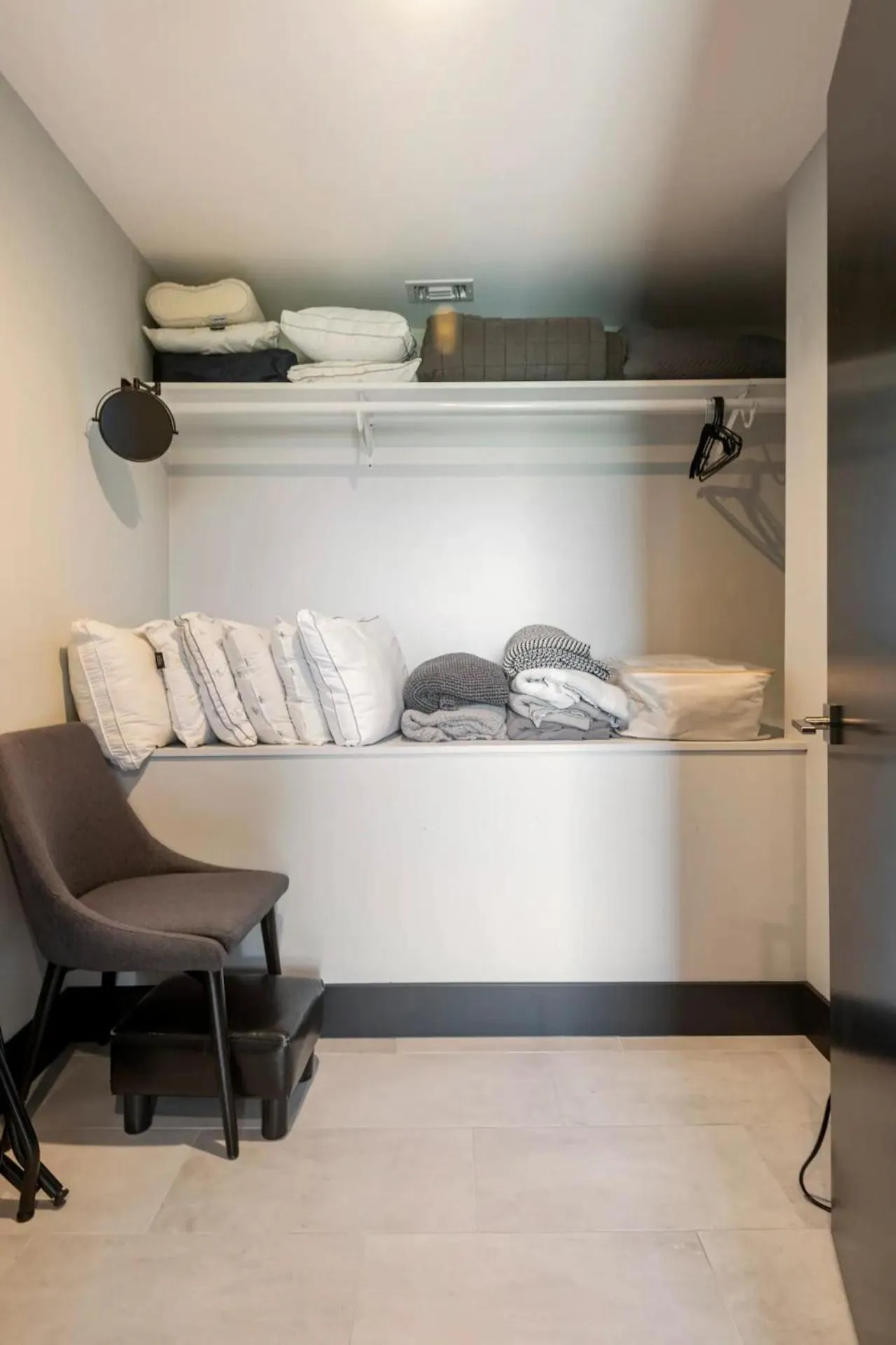 Bedroom in Contemporary Ocean Sunset Views with Firepit Pt Loma close to PLNU