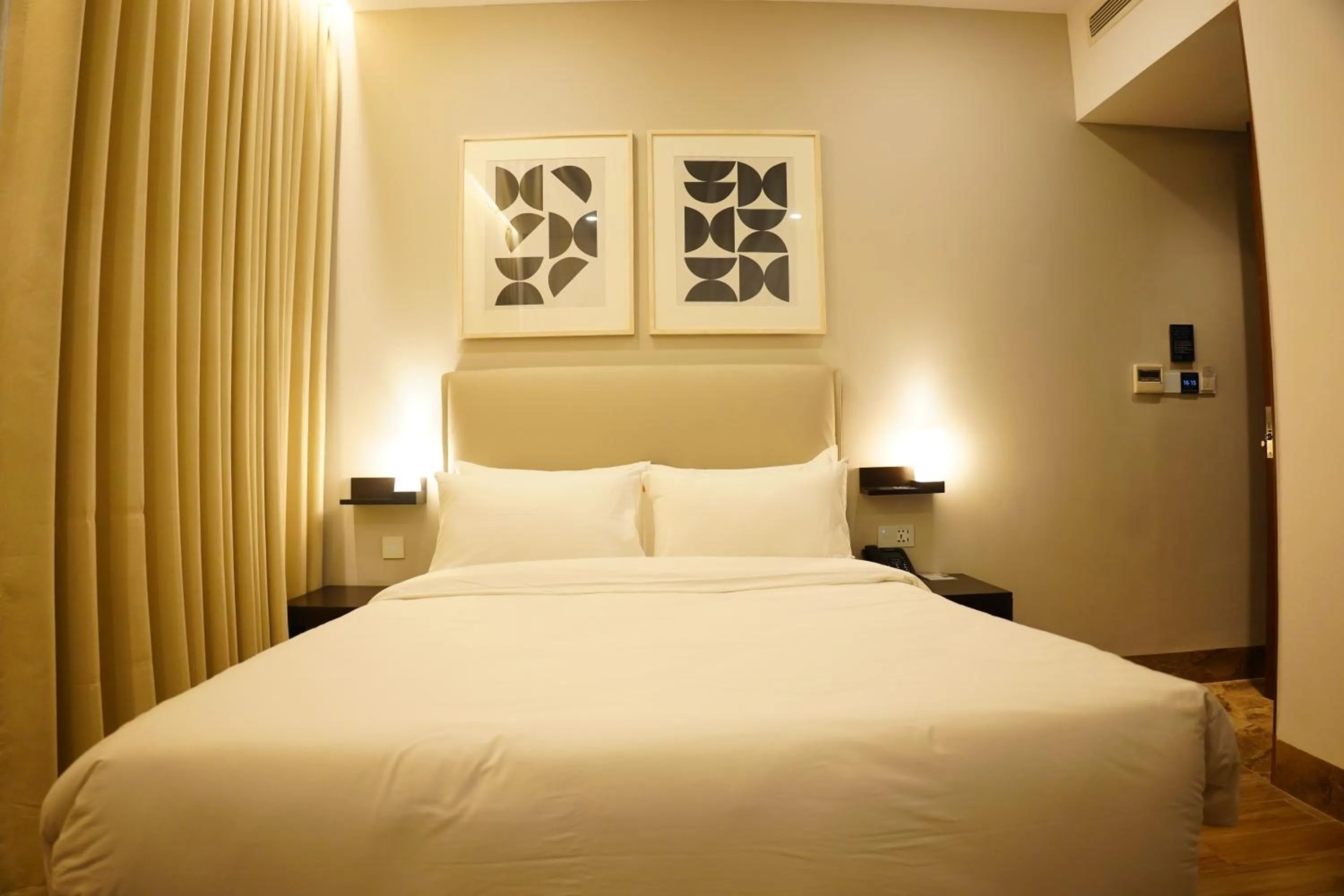 Bed in Empyrean Dhaka City Centre