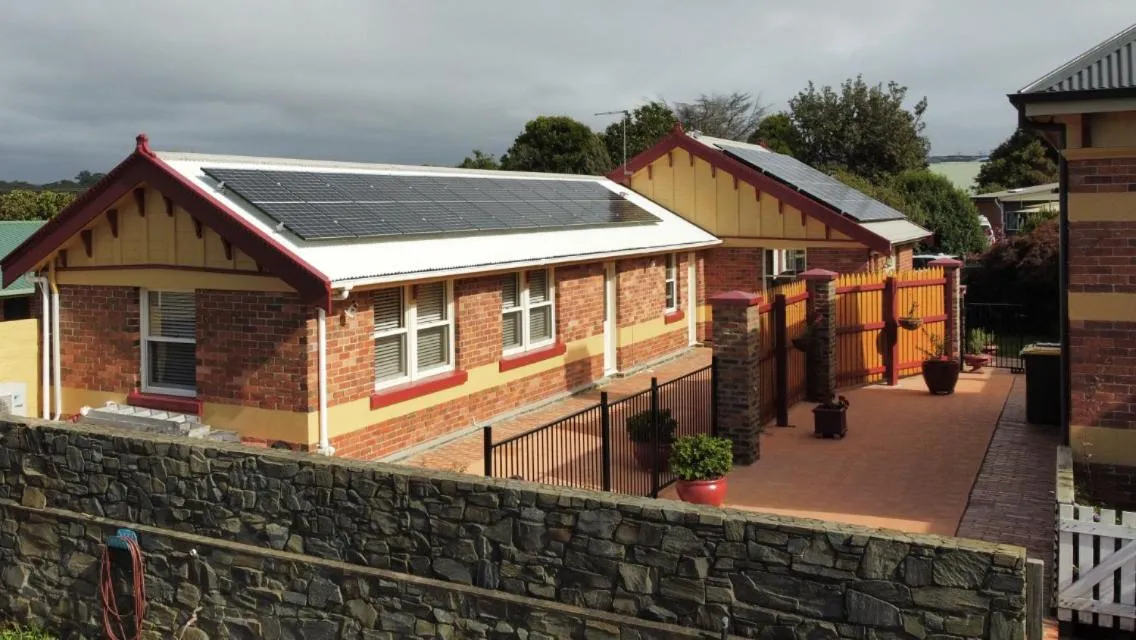 Silwood Apartment fully self contained with Kitchen and Laundry