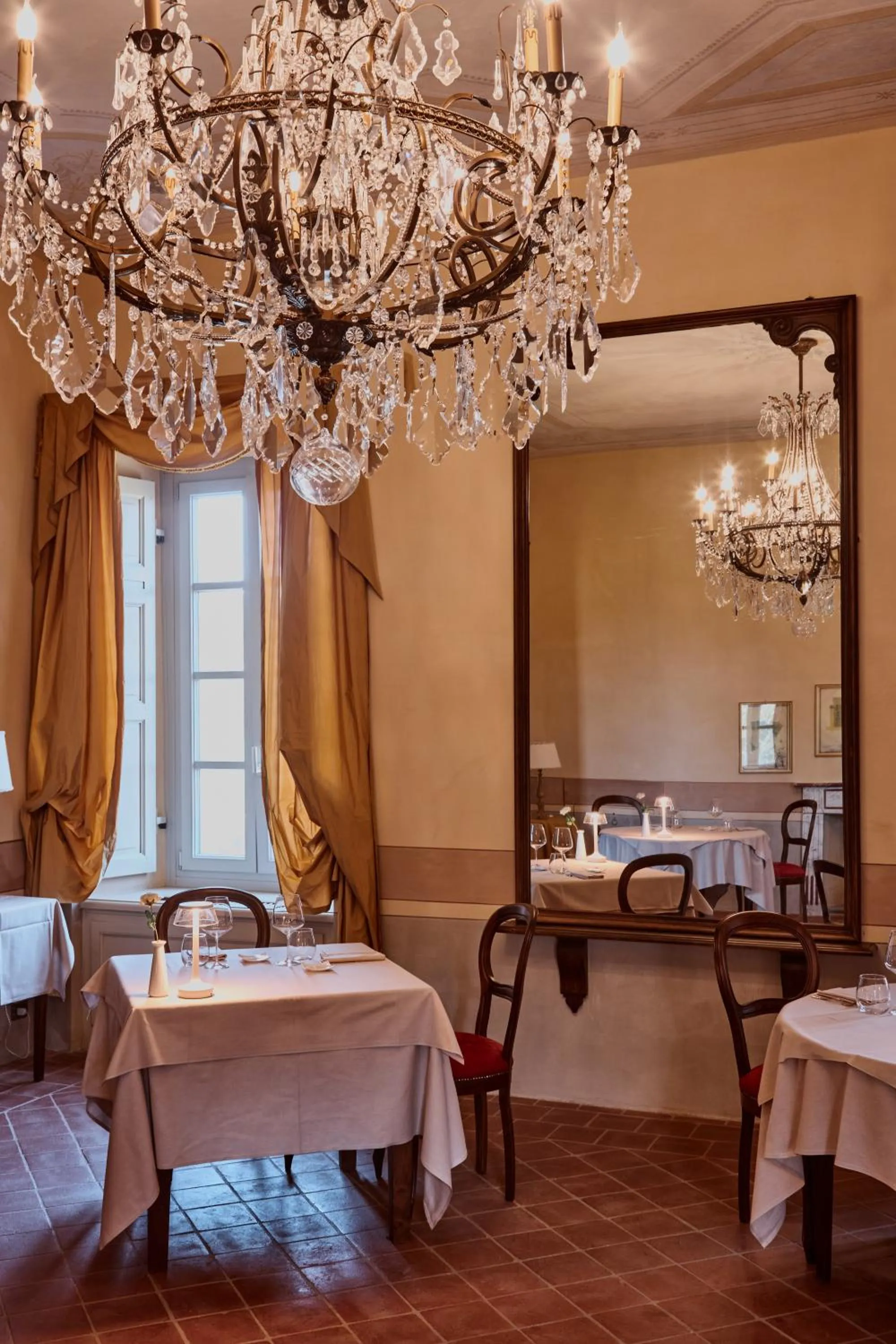 Restaurant/places to eat in Relais Castello di Razzano