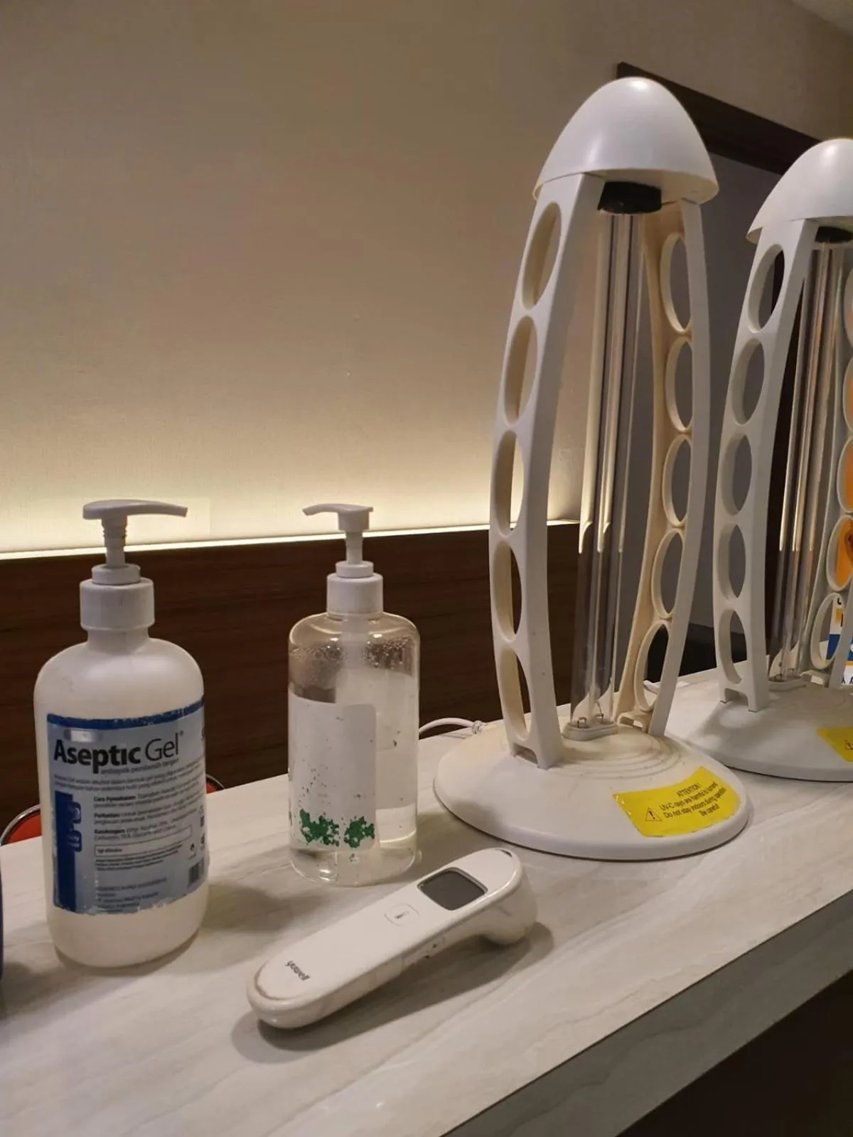 Coffee/tea facilities in SENAYAN SUITES