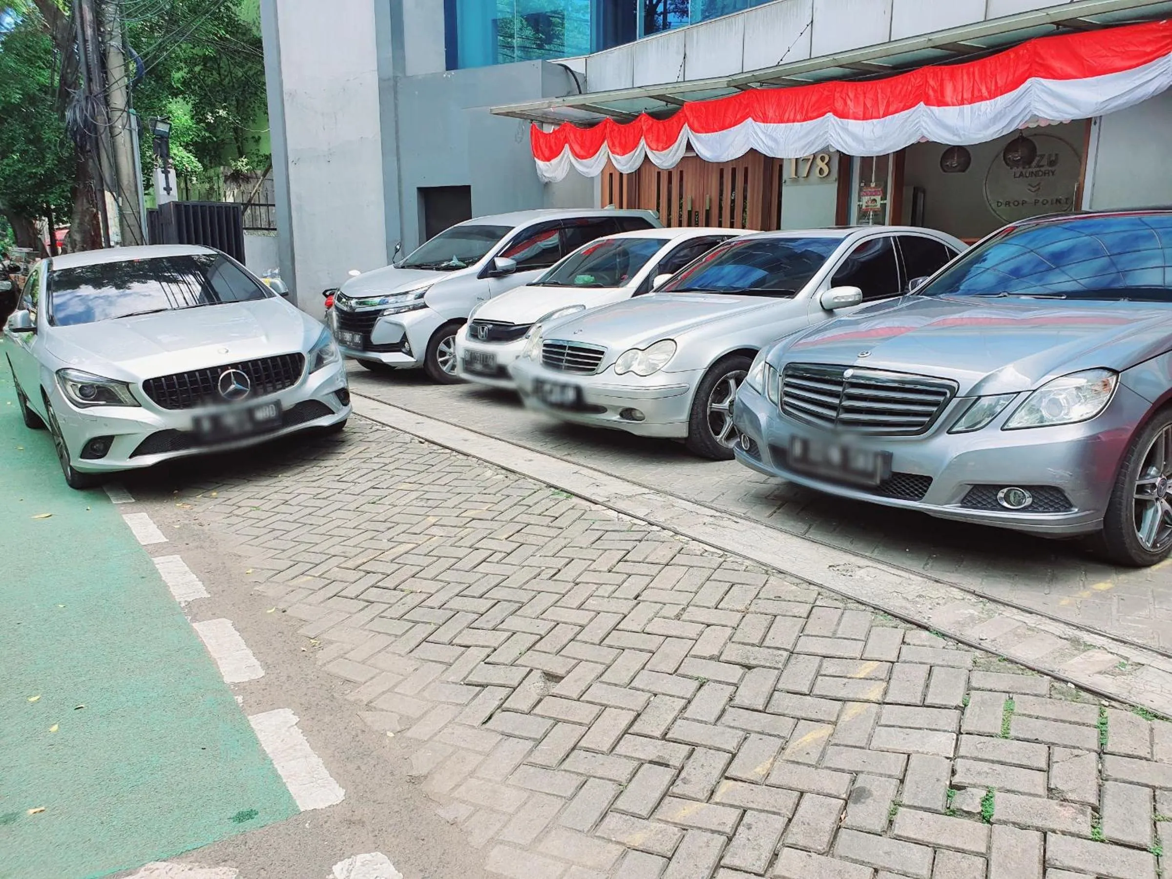 Property building in SENAYAN SUITES