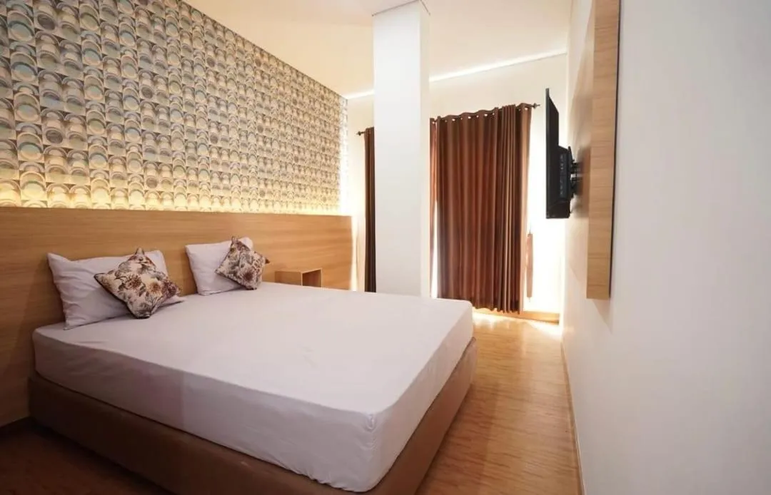 Bedroom in SENAYAN SUITES