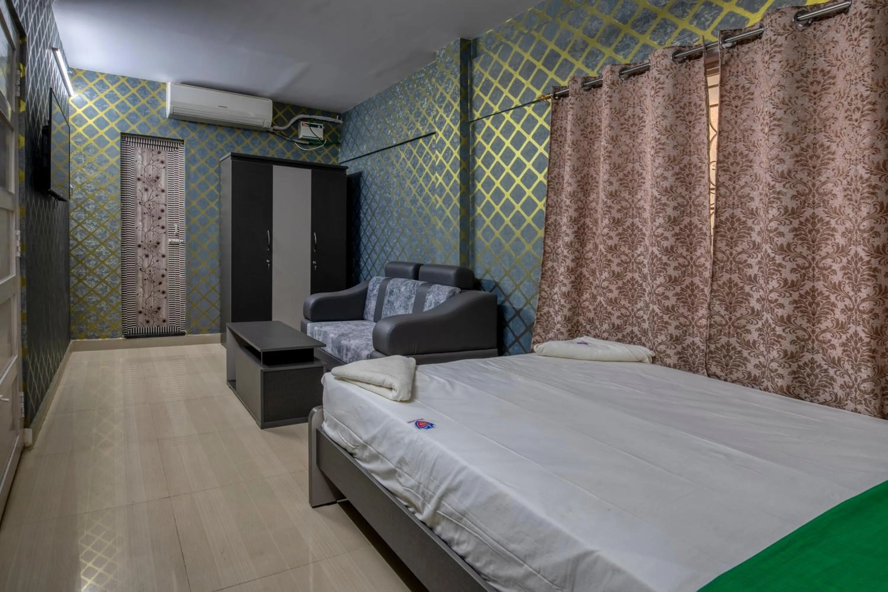 TV and multimedia, Bed in La Smart Stays