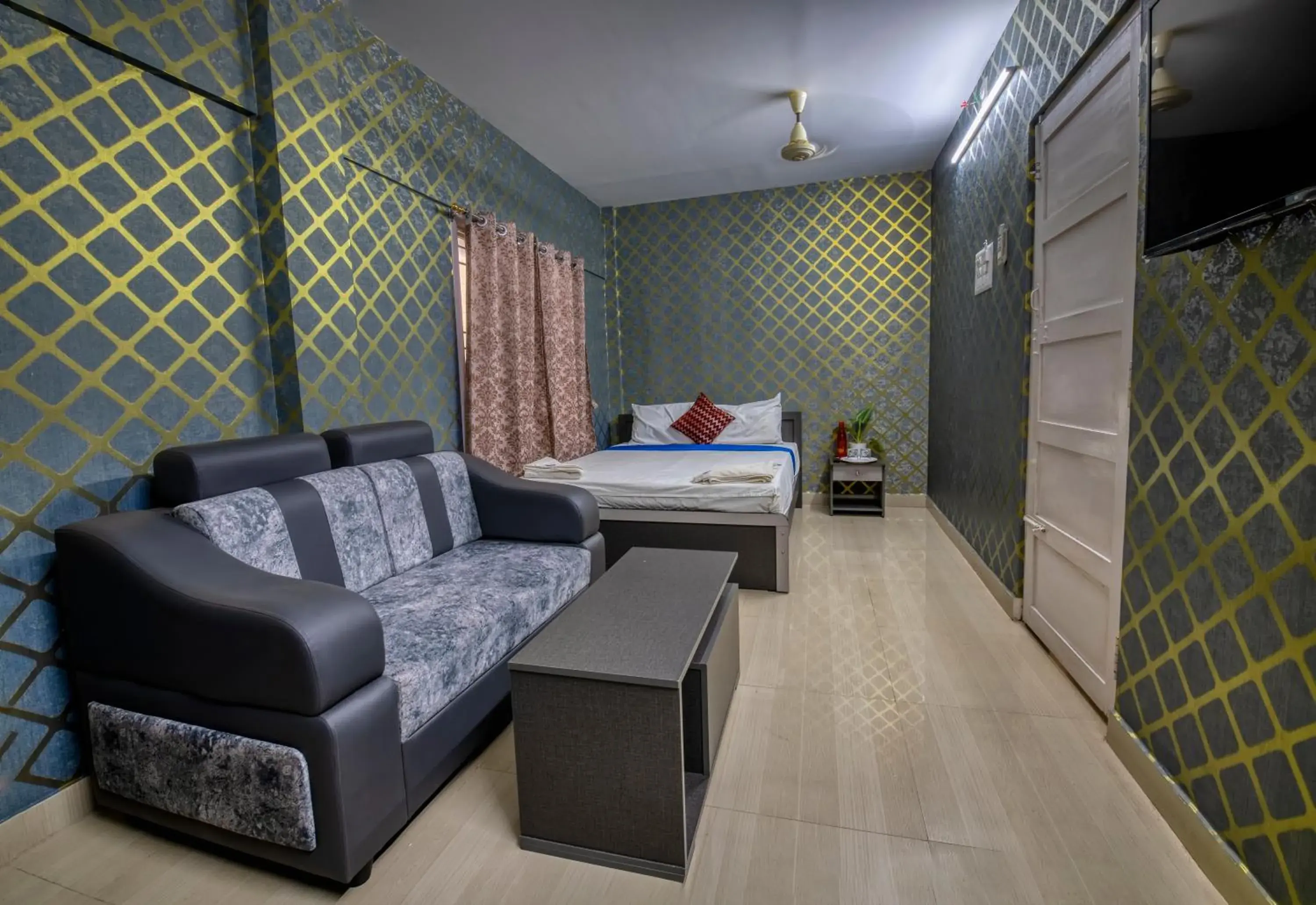 Living room, Bed in La Smart Stays Living room, Bed in La Smart Stays