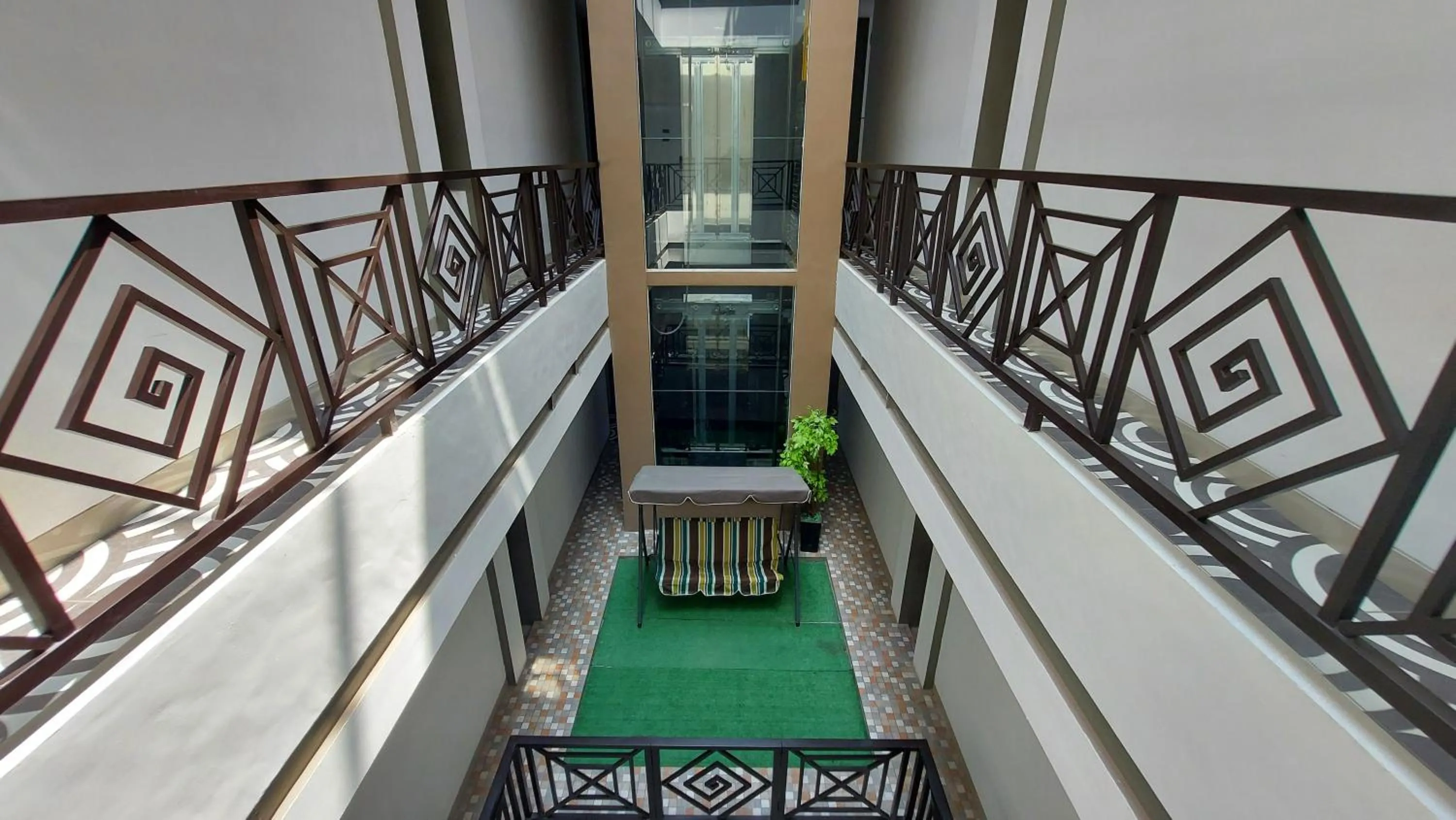 elevator in Rumah Familiku 1 Syariah