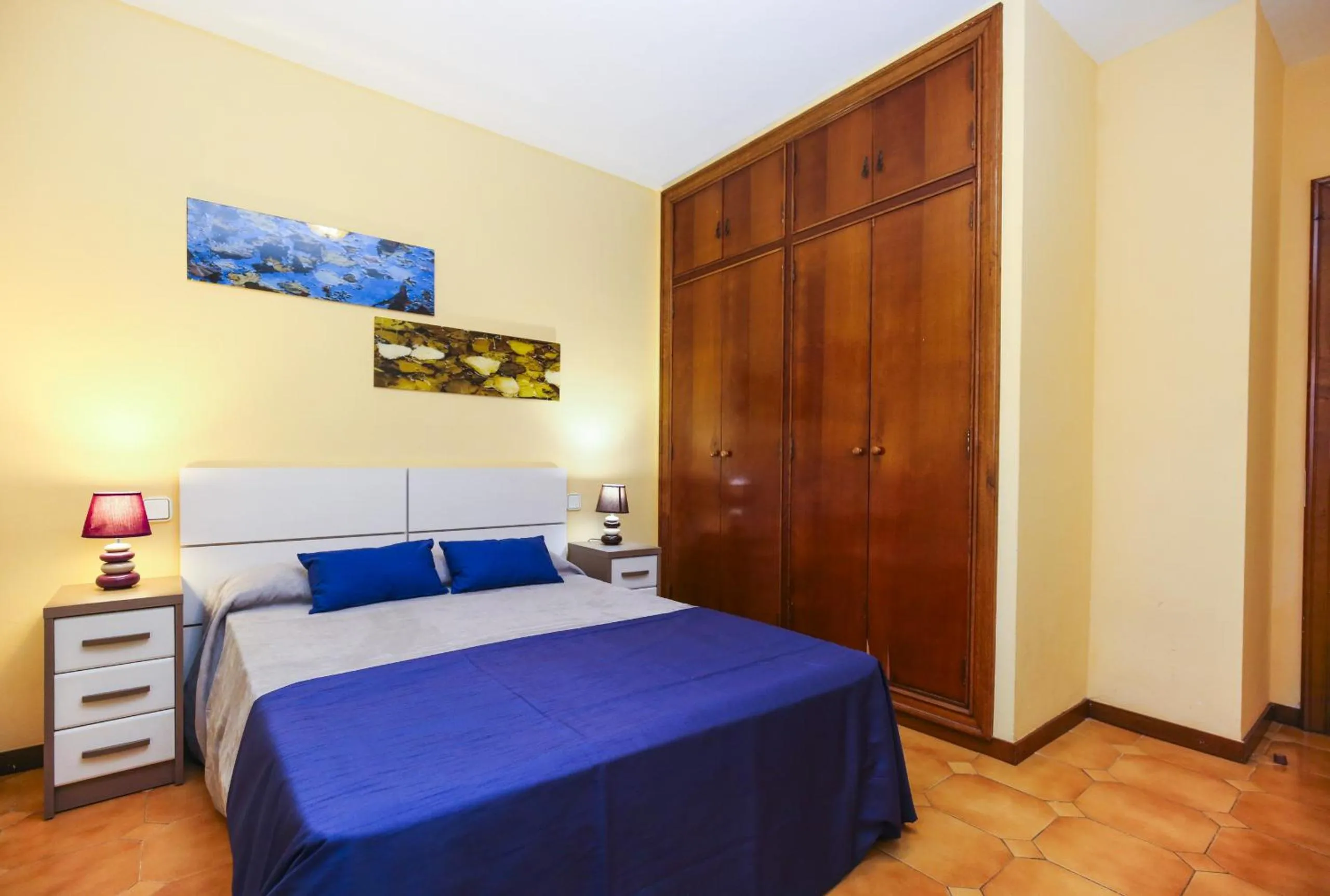 Bed in GERANIS VILLA ONLY FAMILIES Planet Costa Dorada
