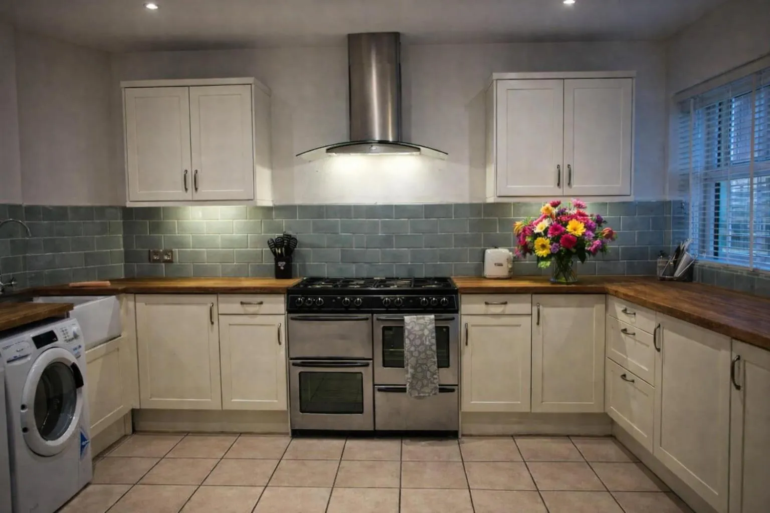 Kitchen or kitchenette in The Old Butchers Cottage