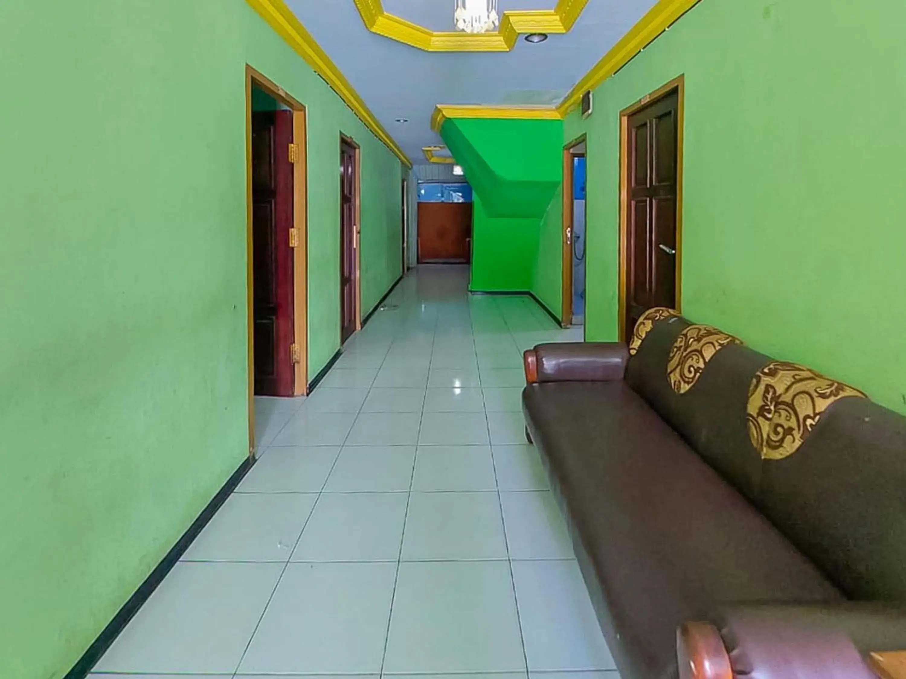 Living room in RedDoorz at Tanjung Selor Bulungan Living room in RedDoorz at Tanjung Selor Bulungan