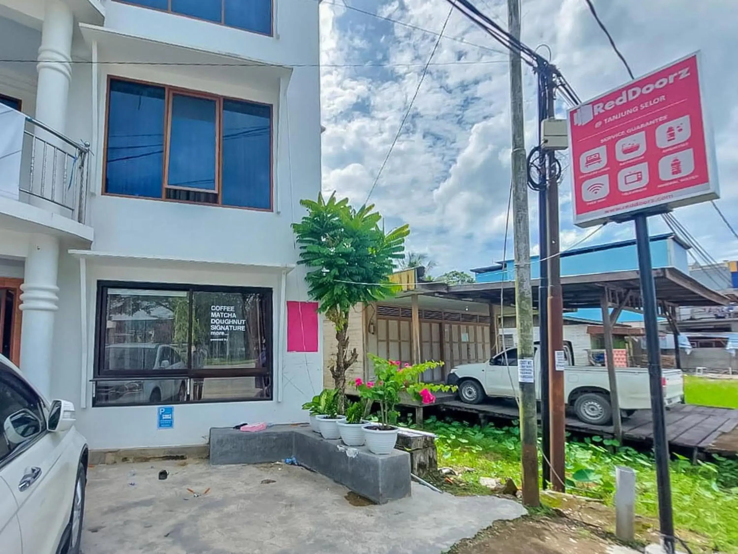 Property building in RedDoorz at Tanjung Selor Bulungan Property building in RedDoorz at Tanjung Selor Bulungan